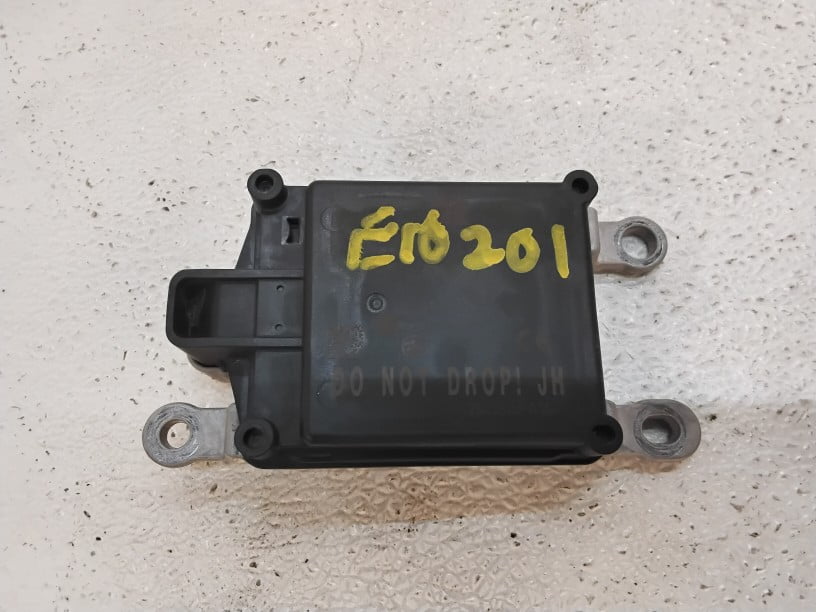 Pre-Owned 2018 Nissan Rogue Cruise Control Radar Unit 28438-5FA1A OEM - Verify Specific Vehicle Fitment In Description - (Good)