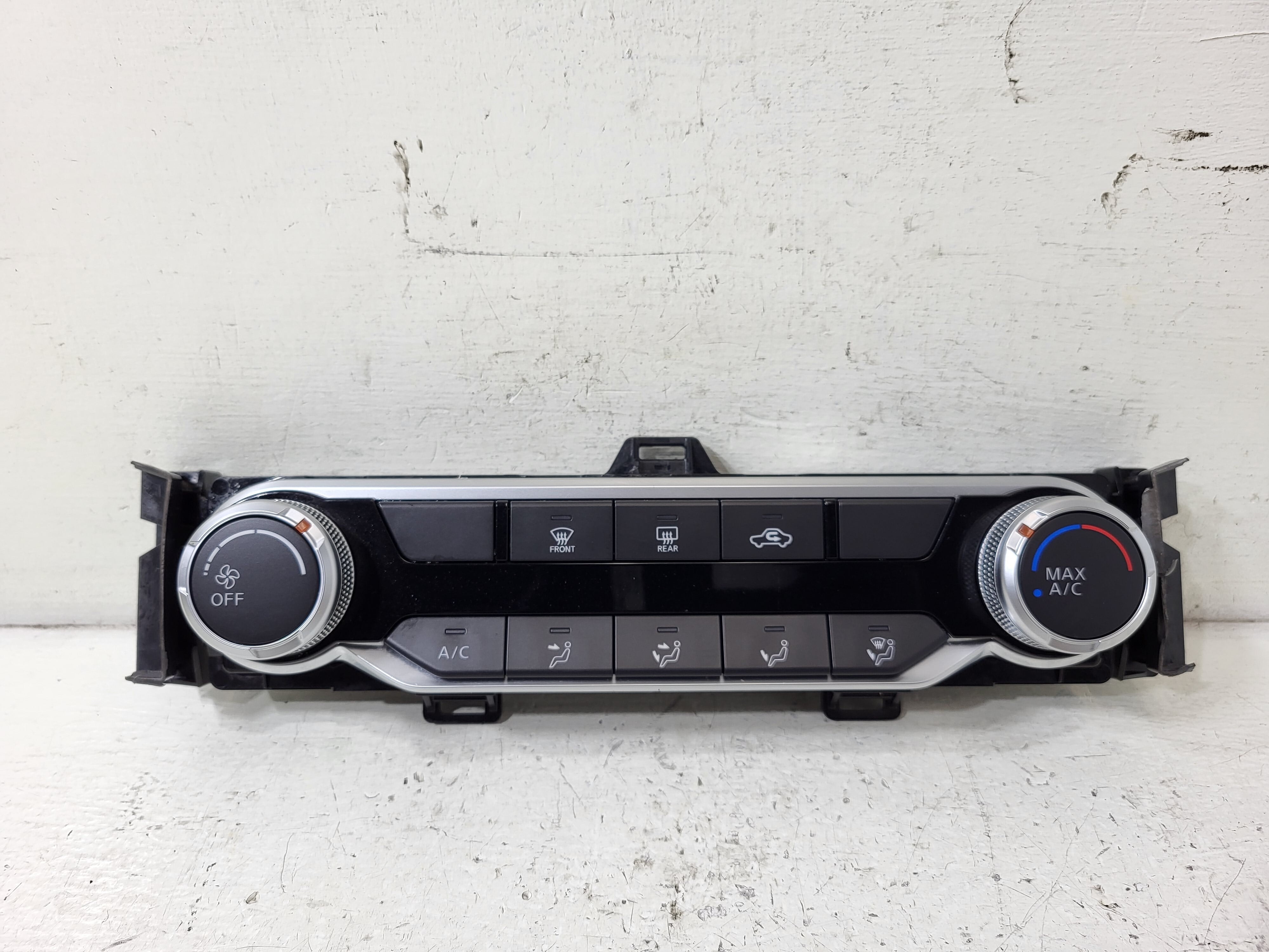 Pre-Owned 2019-2023 Nissan Altima A/C Heat Temperature Control Unit OEM LKQ (Good)
