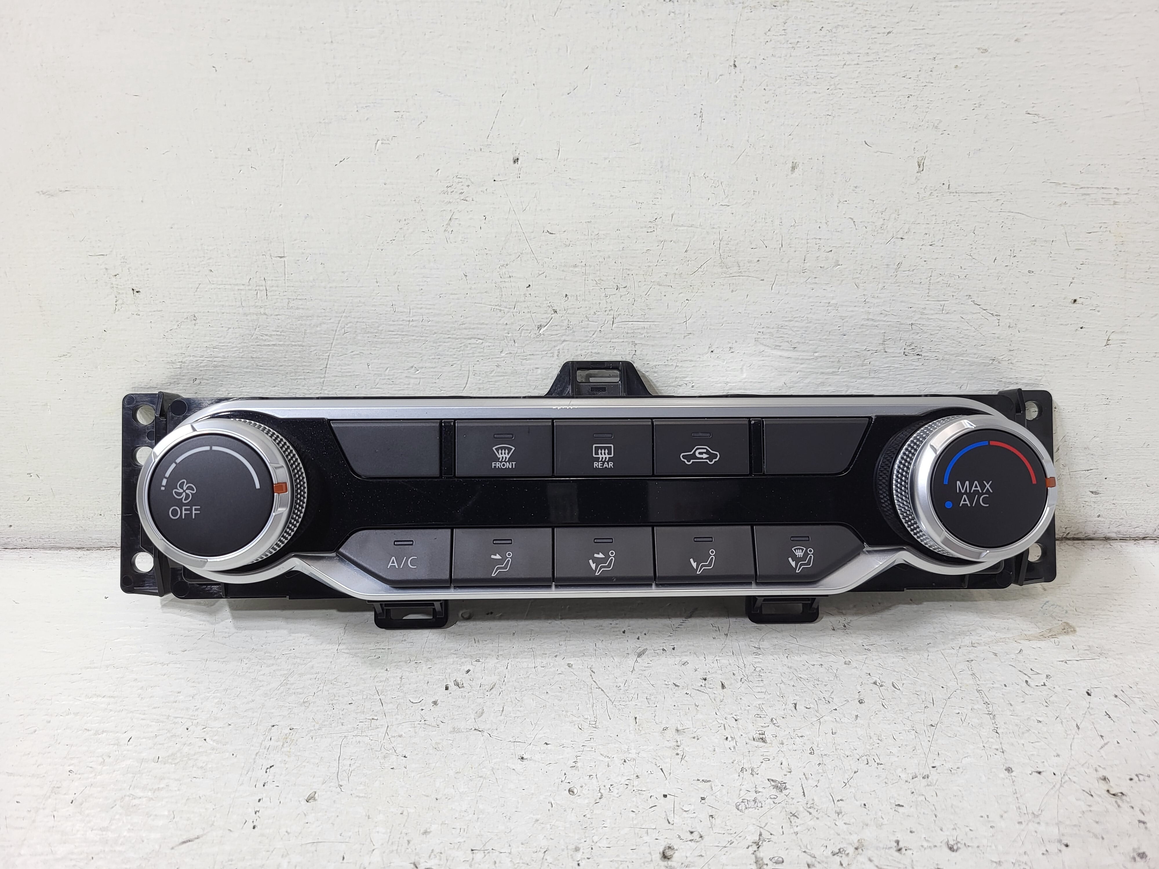 Pre-Owned 2019-2023 Nissan Altima A/C Heat Temperature Control Unit OEM LKQ (Good)