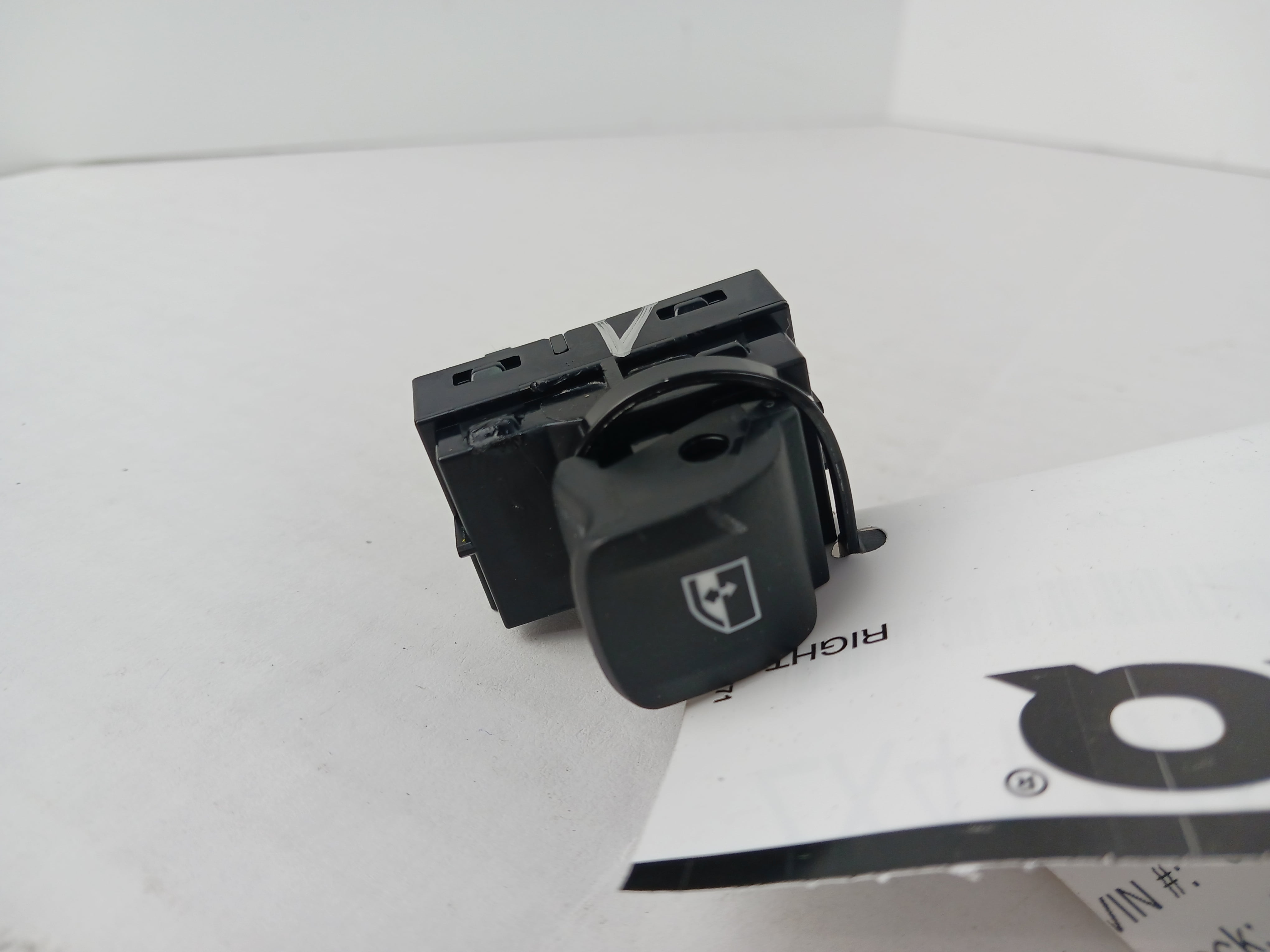 Pre-Owned 2019 BMW 330i RH Right Passenger Side Front Window Switch OEM (Good)