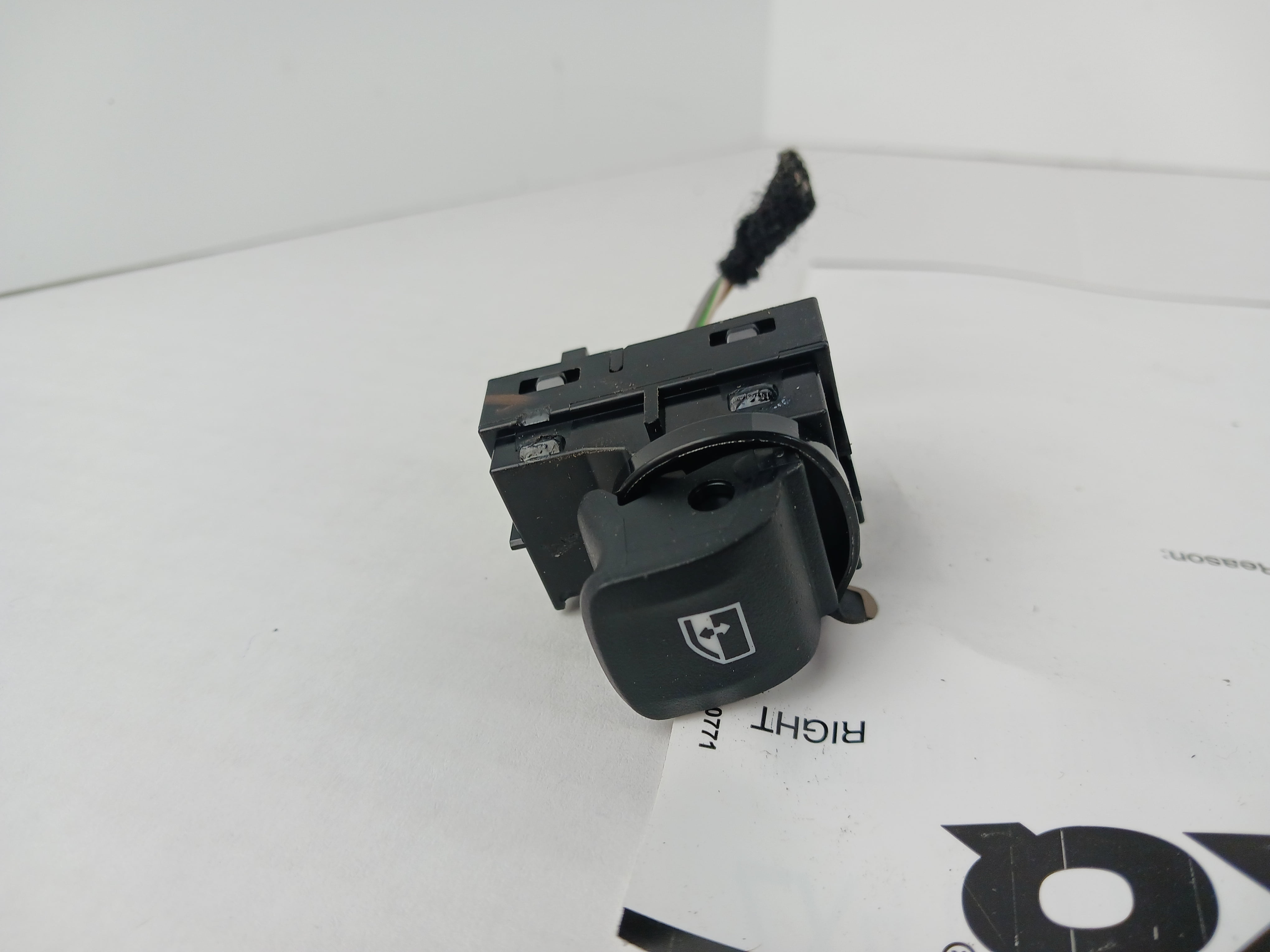 Pre-Owned 2019 BMW 330i RH Right Passenger Side Rear Window Switch OEM (Good)
