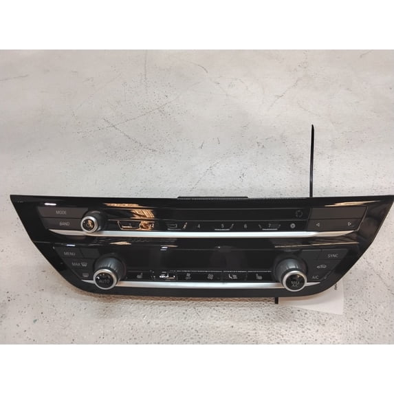 Pre-Owned 2019 BMW X3 AC Heater Temperature Control Unit 9461797-01 OEM - Verify Specific Vehicle Fitment In Description - (Good)