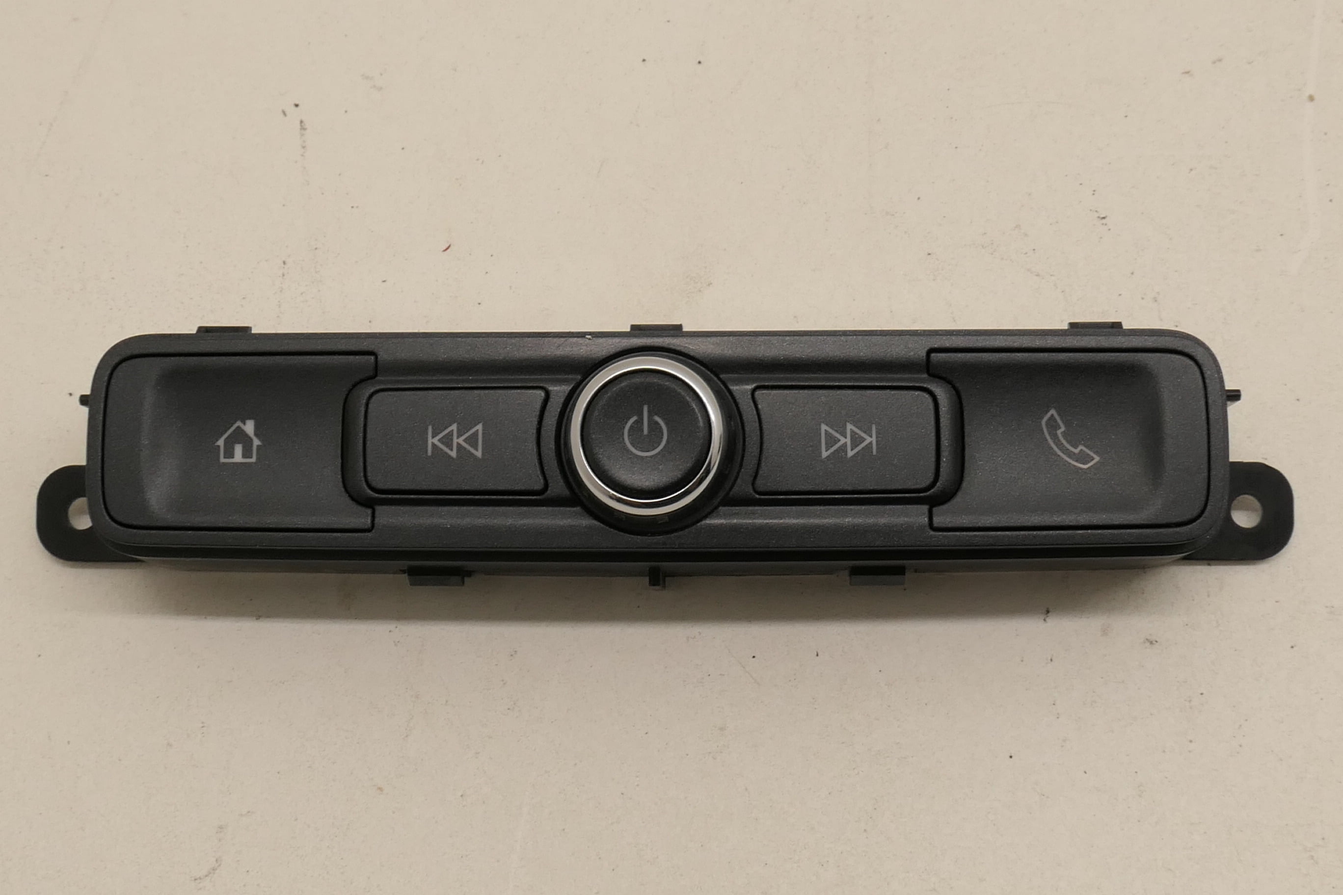 Pre-Owned 2019 Chevrolet Colorado Radio Audio Control Panel 84491777 OEM (Good)