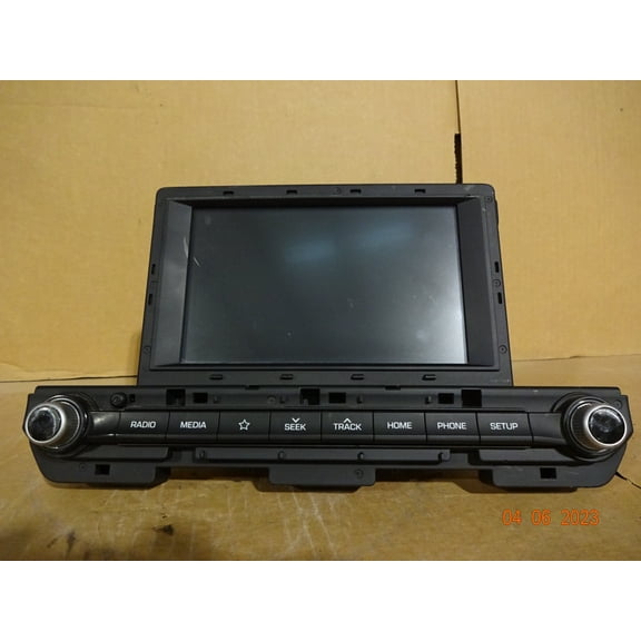 Pre-Owned 2019 Hyudai Elantra Radio Receiver w/ 7" Information Display Screen OEM - Verify Specific Vehicle Fitment In Description - (Good)