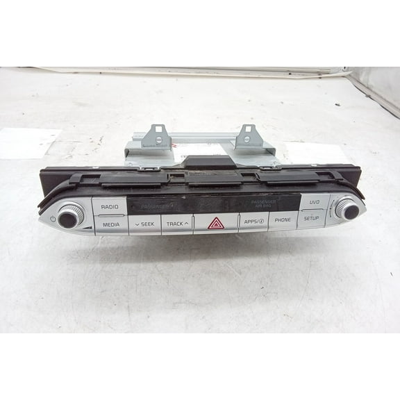 Pre-Owned 2019 Kia Stringer Radio Receiver OEM - Verify Specific Vehicle Fitment In Description - (Good)