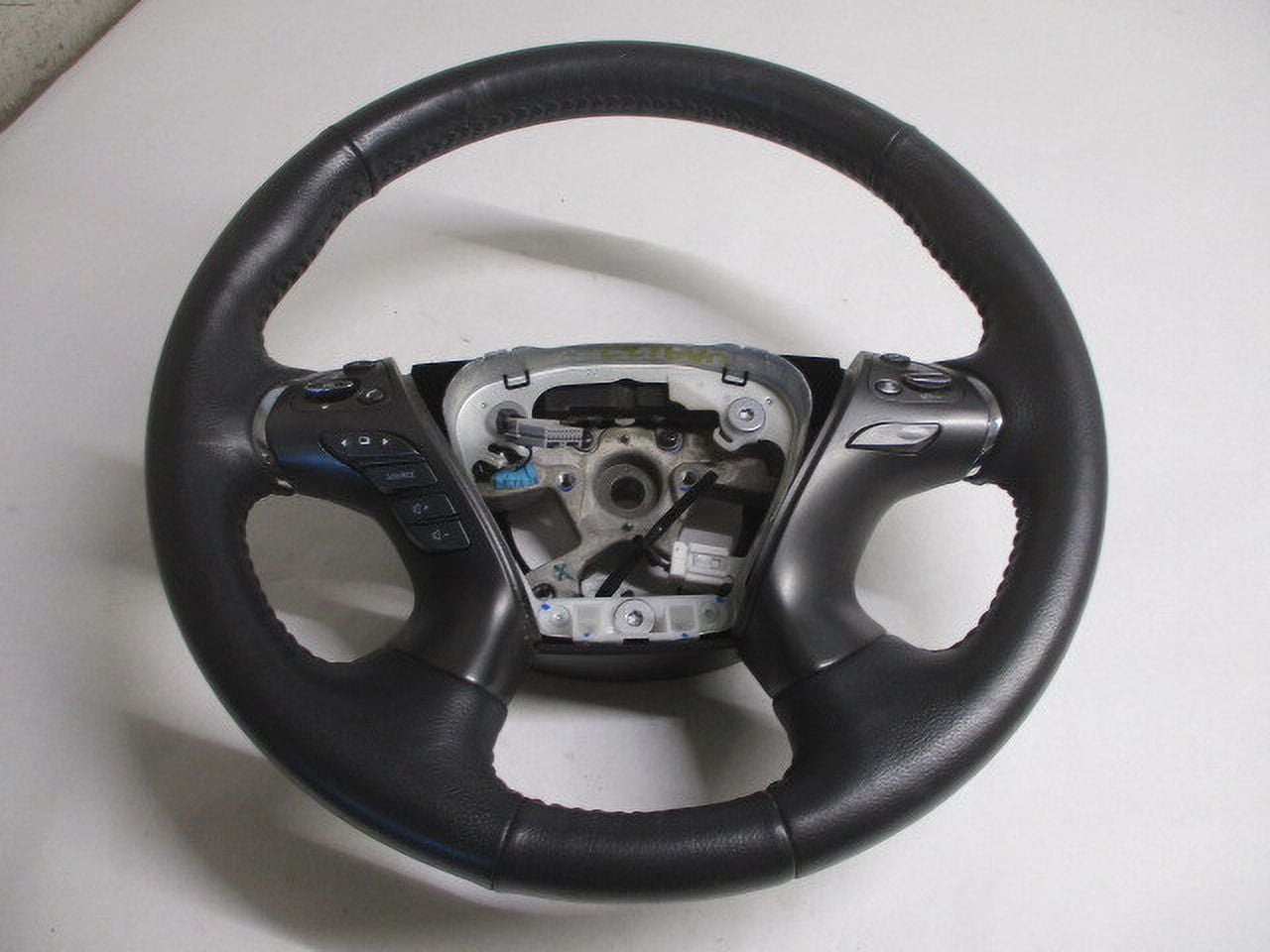 Pre-Owned 2019 Nissan Murano Leather Steering Wheel w/Cruise Control OEM LKQ - Verify Specific Vehicle Fitment In Description - (Good)