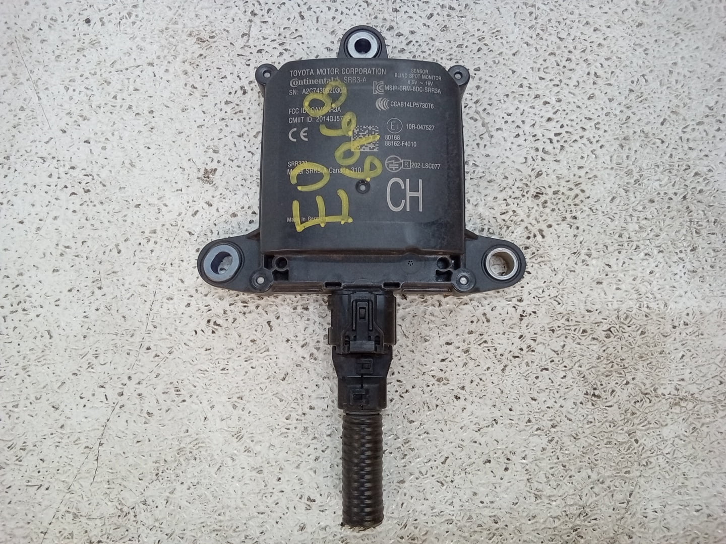 Pre-Owned 2019 Toyota C-HR Rear Blind Spot Alert Unit 88162F4010 OEM (Good)