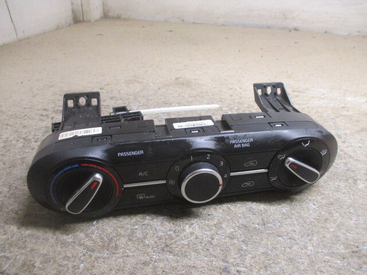 Pre-Owned 2020 2021 Kia Soul Manual Climate AC Heater Temperature Control OEM LKQ (Good)