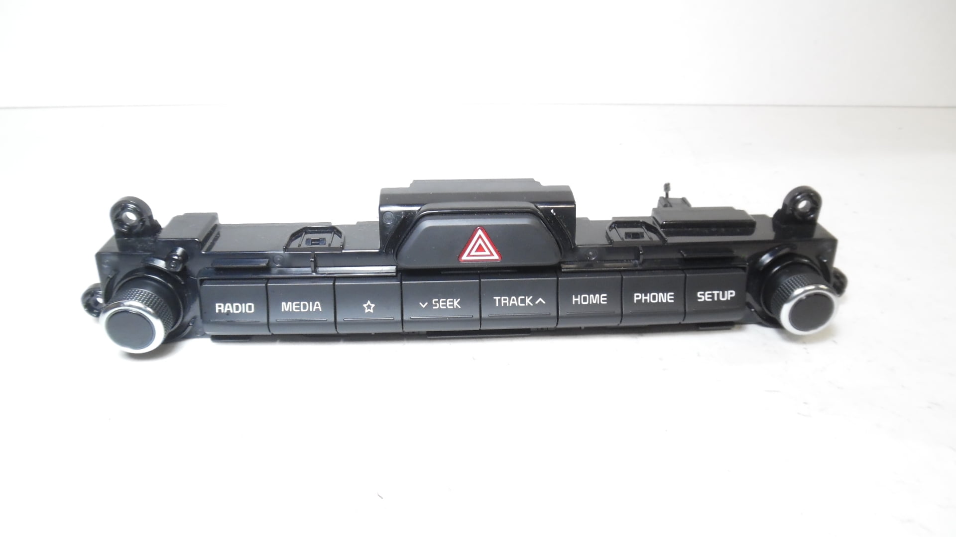 Pre-Owned 2020 2021 Kia Sportage Radio Media Control Panel 96540D9900WK OEM - Verify Specific Vehicle Fitment In Description - (Good)