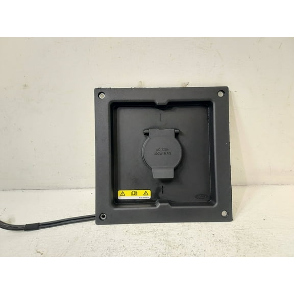 Pre-Owned 2021-2022 Ford F150 Truck Bed Power Inverter Outlet OEM LKQ (Good)