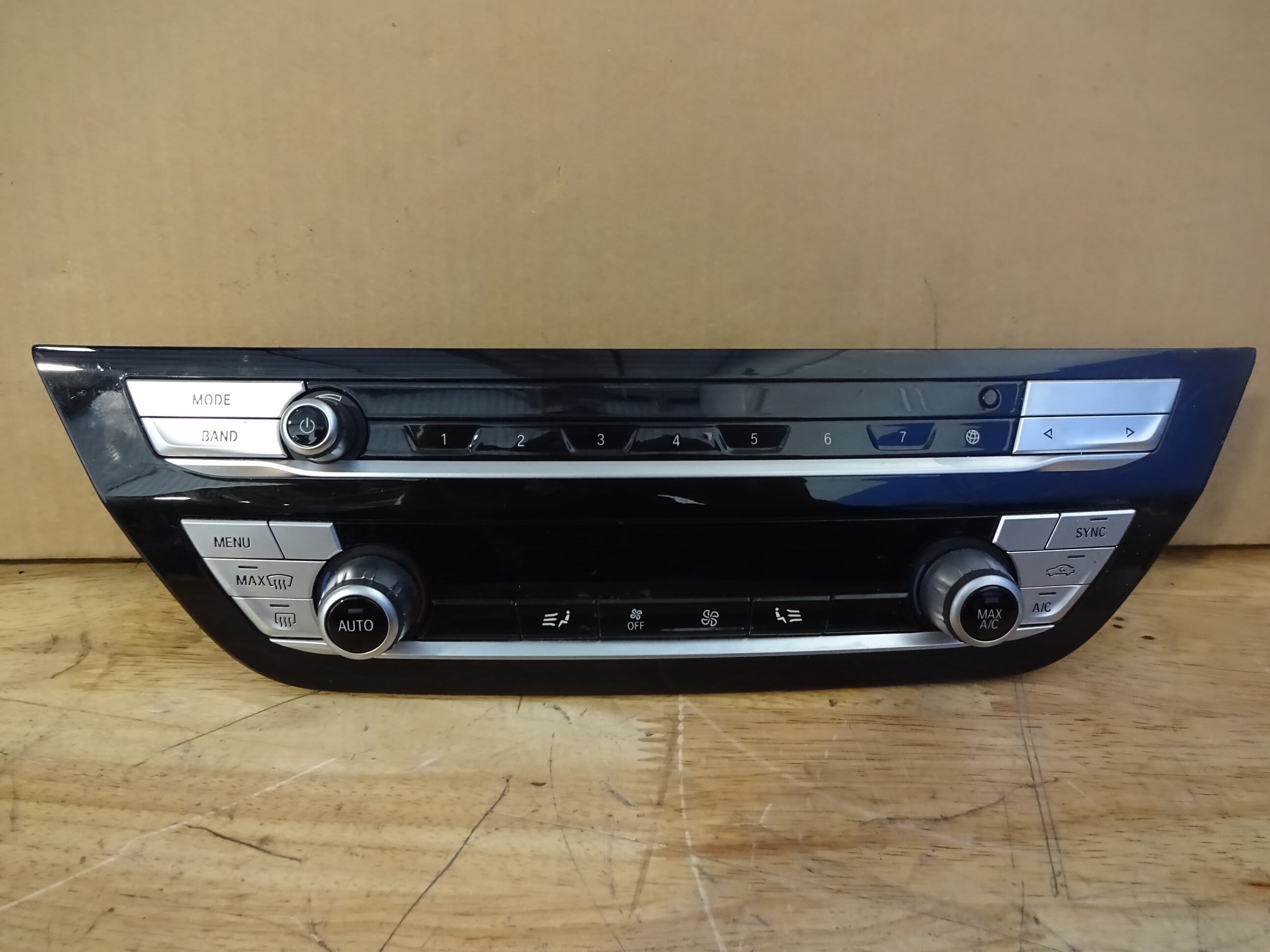 Pre-Owned 2021 BMW X3 A/C Temperature Control Unit OEM - Verify Specific Vehicle Fitment In Description - (Good)