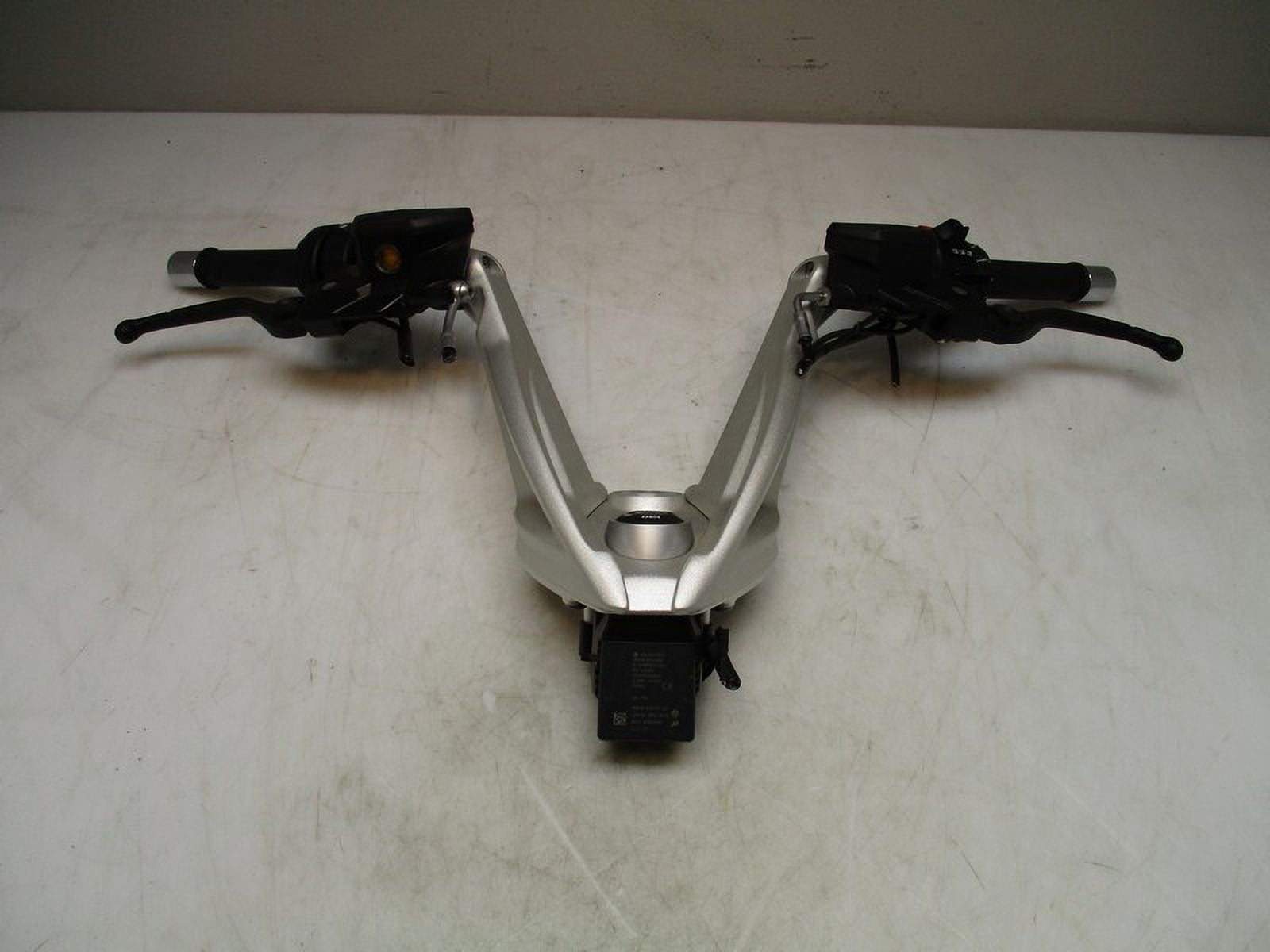 Pre-Owned 2022 BMW K1600GTL Handlebars and Controls OEM - Verify Specific Vehicle Fitment In Description - (Good)