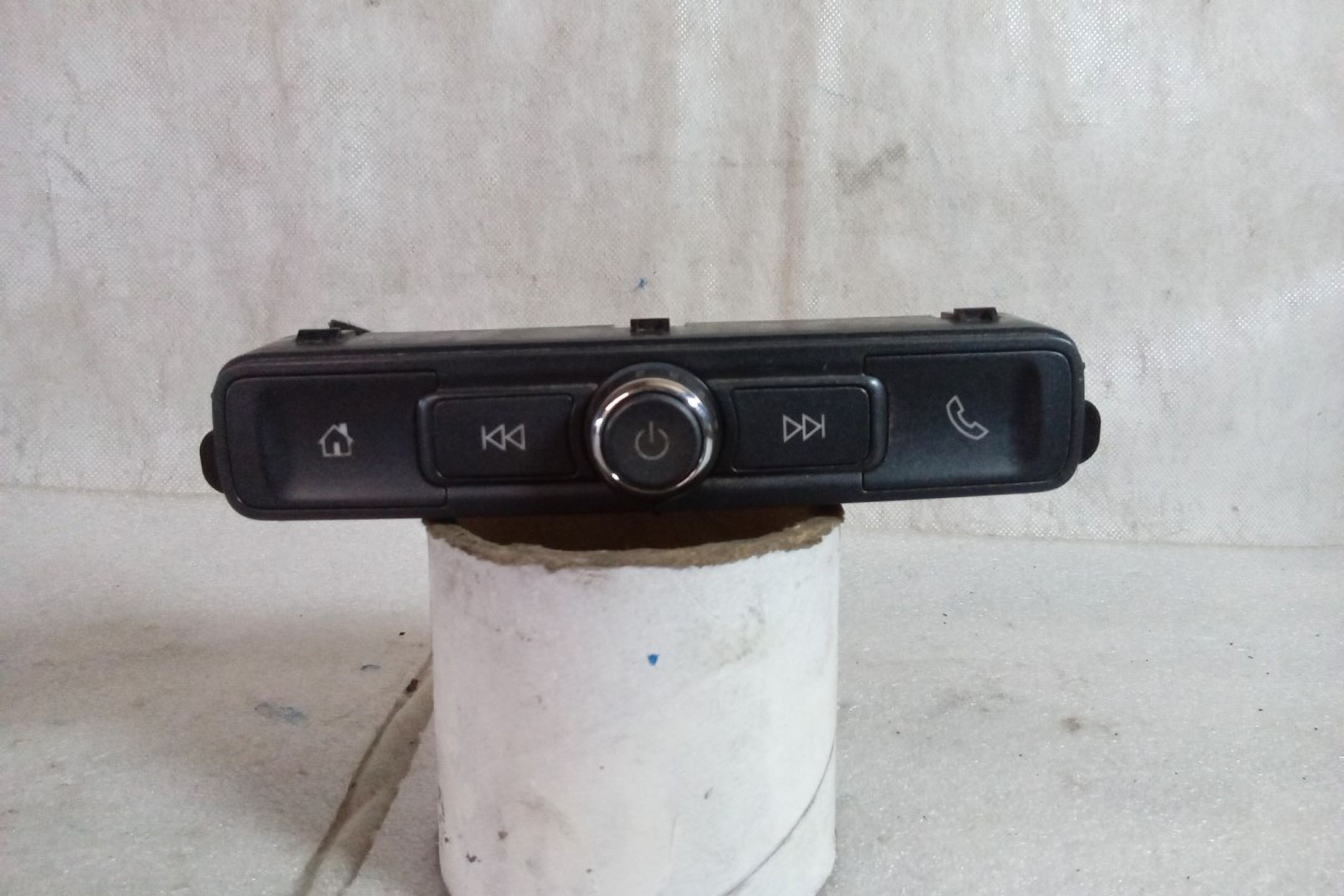 Pre-Owned 2022 Chevrolet Colorado Audio Control Panel 84491777 OEM LKQ - Verify Specific Vehicle Fitment In Description - (Good)