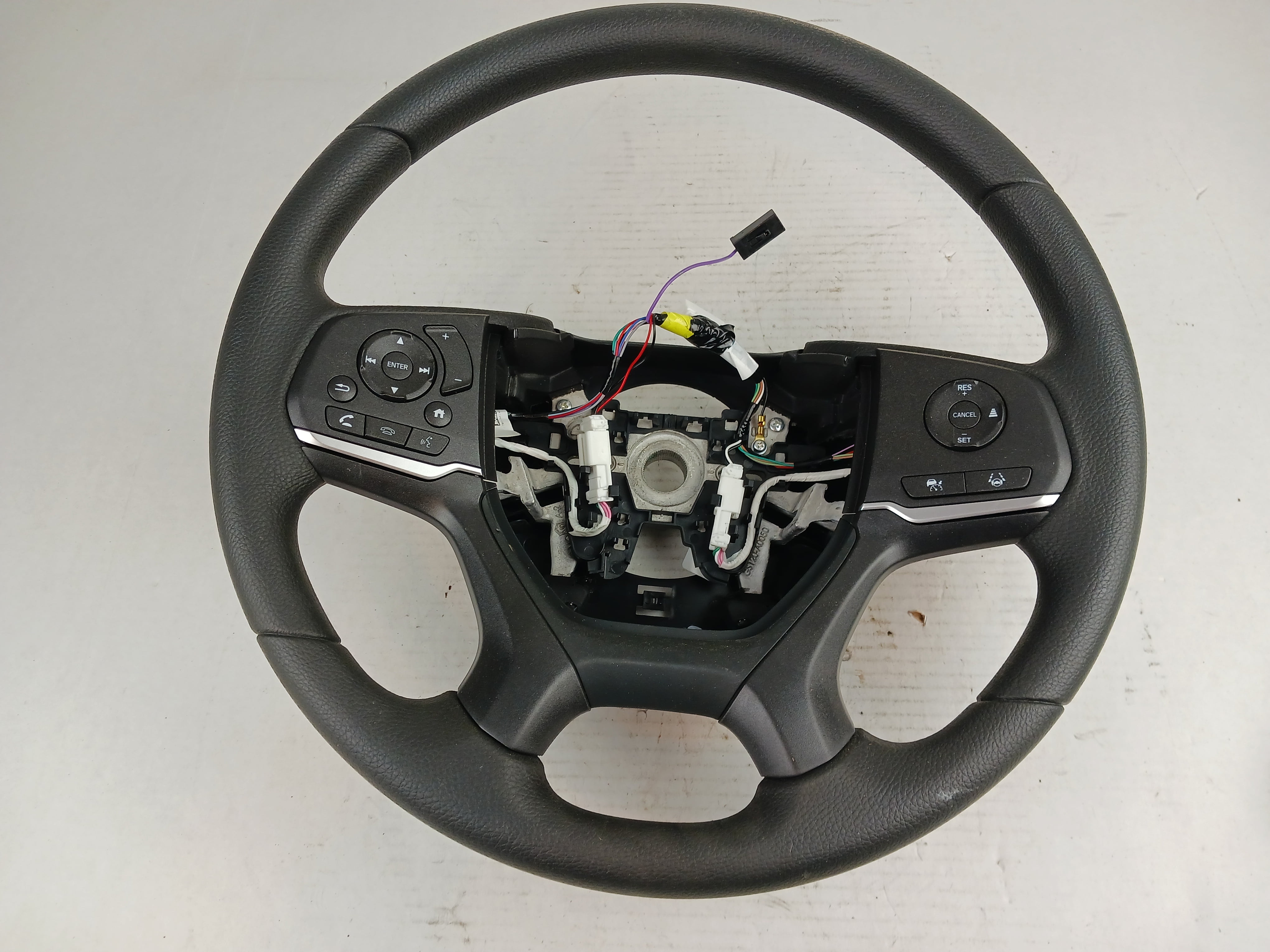 Pre-Owned 2022 Honda Odyssey Steering Wheel Assembly OEM (Good)