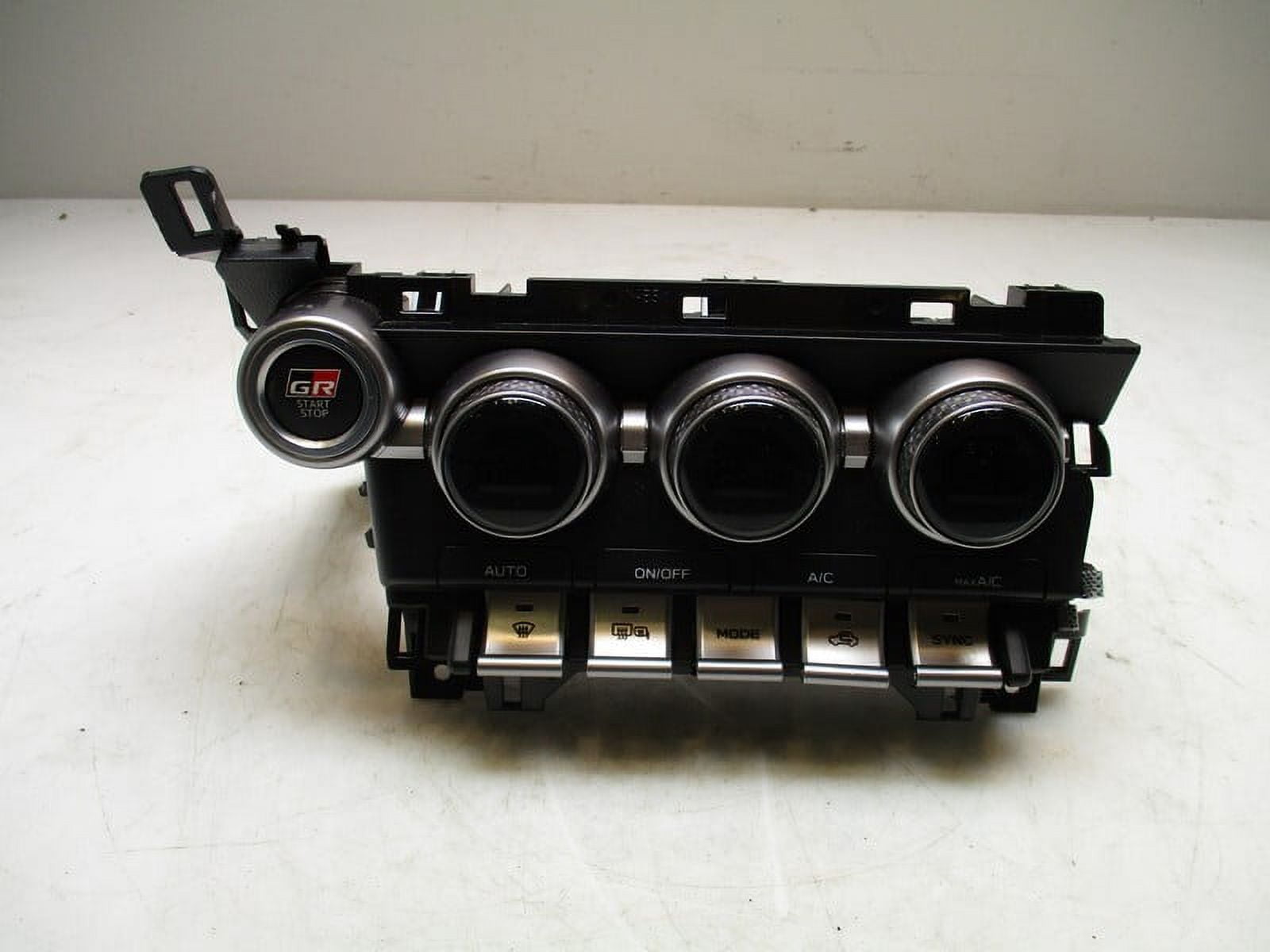 Pre-Owned 2022 Toyota GR86 AC Heater Temperature Controls OEM - Verify Specific Vehicle Fitment In Description - (Good)