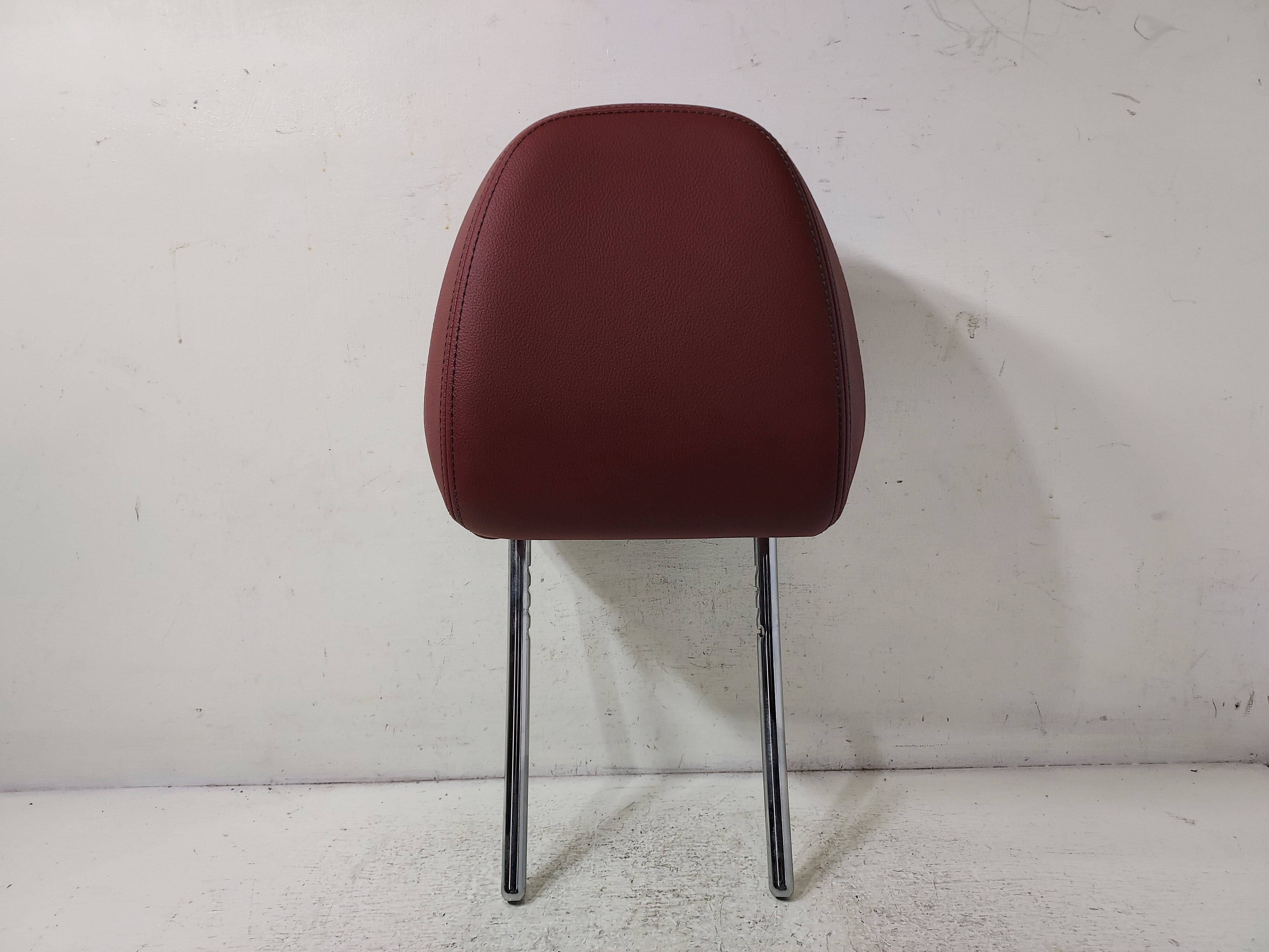 Pre-Owned 2023 BMW X3 Front Driver LH Headrest OEM LKQ - Verify Specific Vehicle Fitment In Description - (Good)