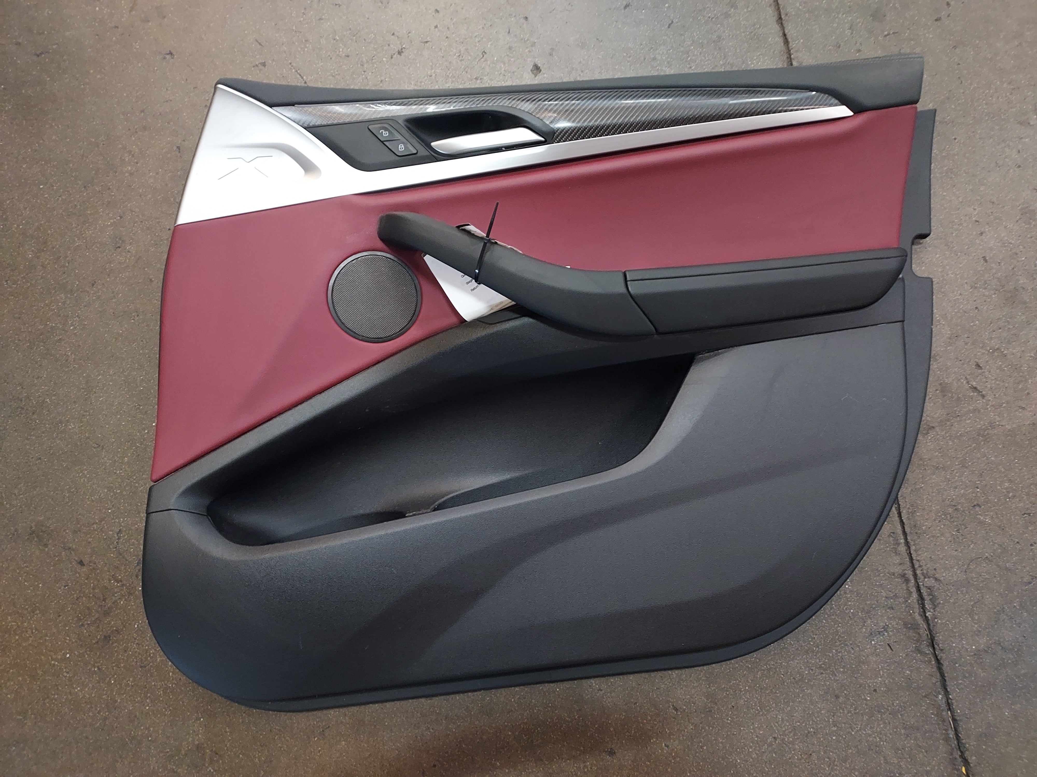 Pre-Owned 2023 BMW X3 Passenger Side RH Front Door Trim Panel OEM LKQ - Verify Specific Vehicle Fitment In Description - (Good)