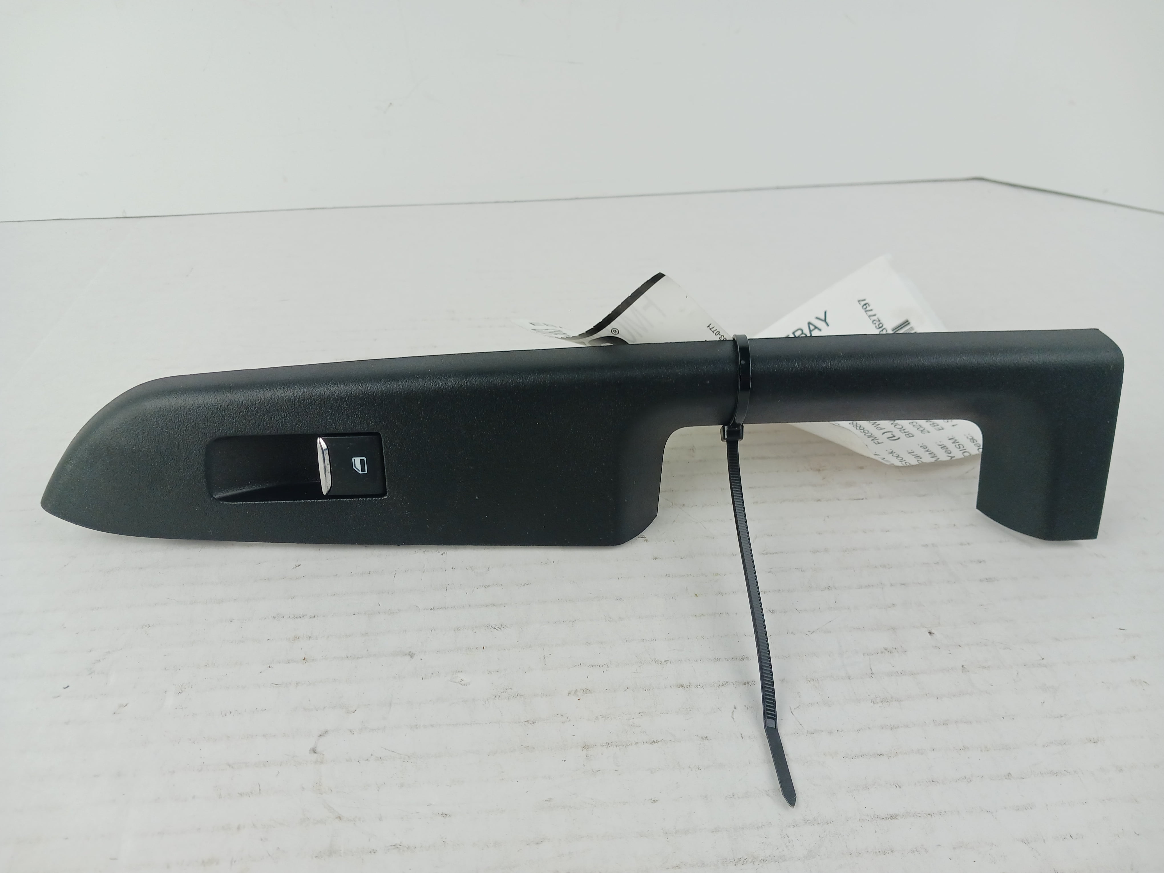 Pre-Owned 2023 Ford Bronco Sport LH Left Driver Side Rear Window Switch OEM - Verify Specific Vehicle Fitment In Description - (Good)