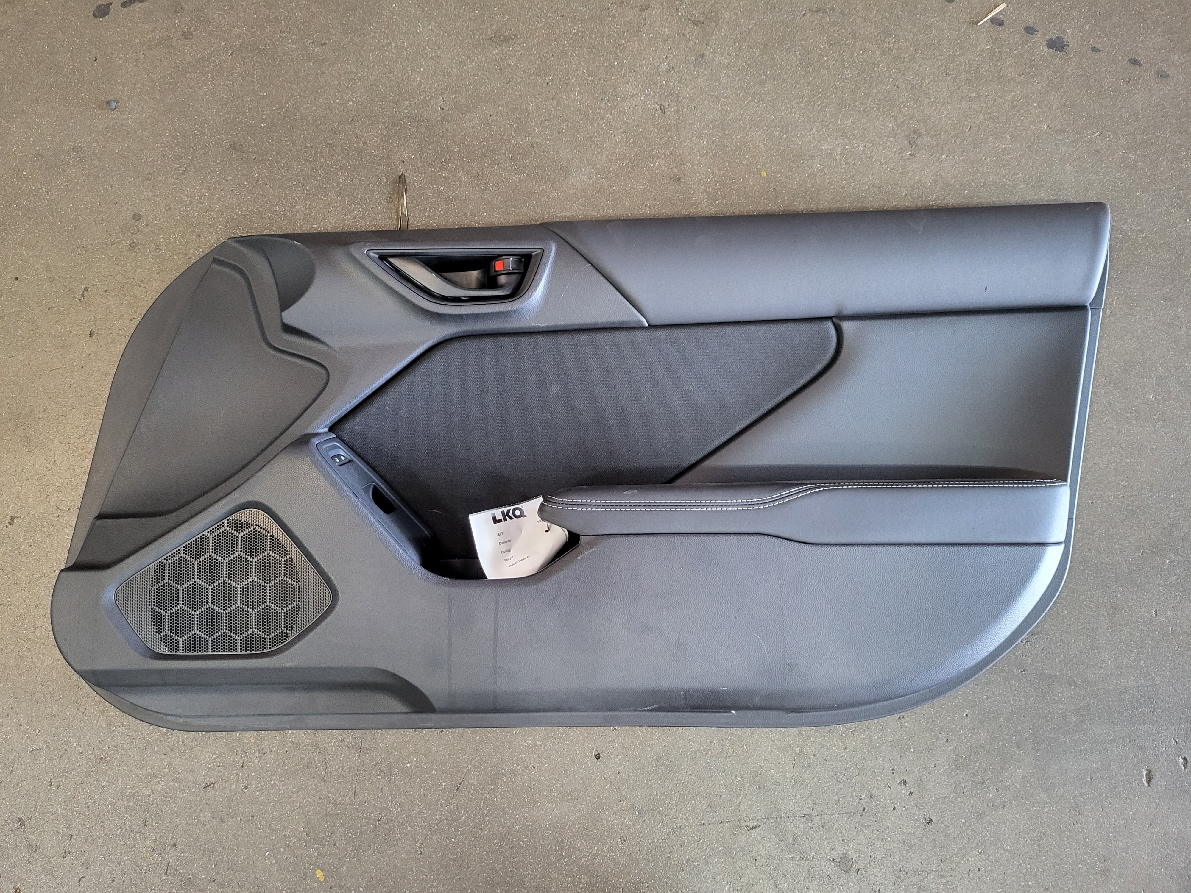 Pre-Owned 2023 Toyota 86 Passenger Side RH Door Trim Panel OEM LKQ (Good)