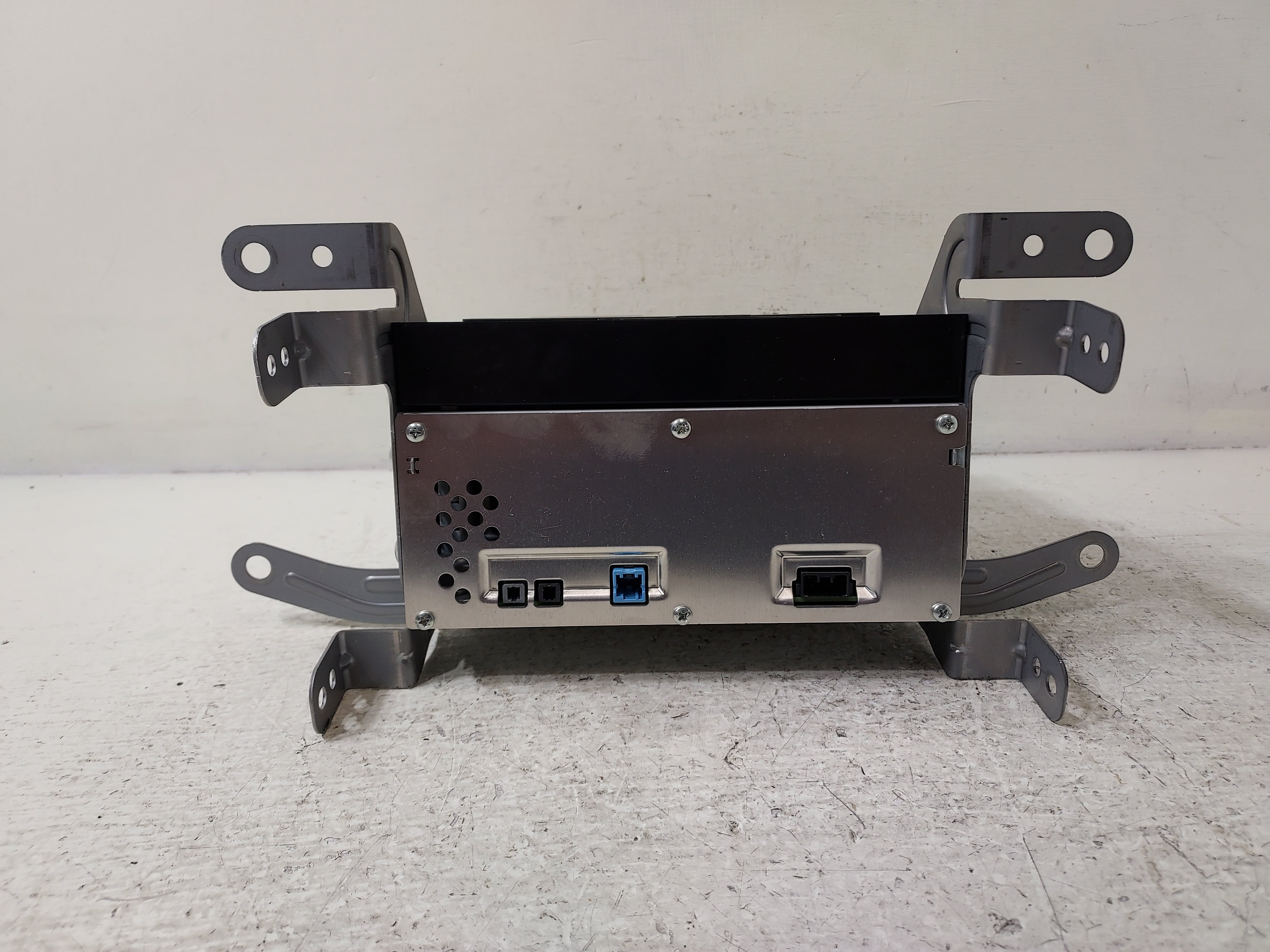 Pre-Owned 2023 Toyota 86 Radio Receiver OEM LKQ - Verify Specific Vehicle Fitment In Description - (Good)