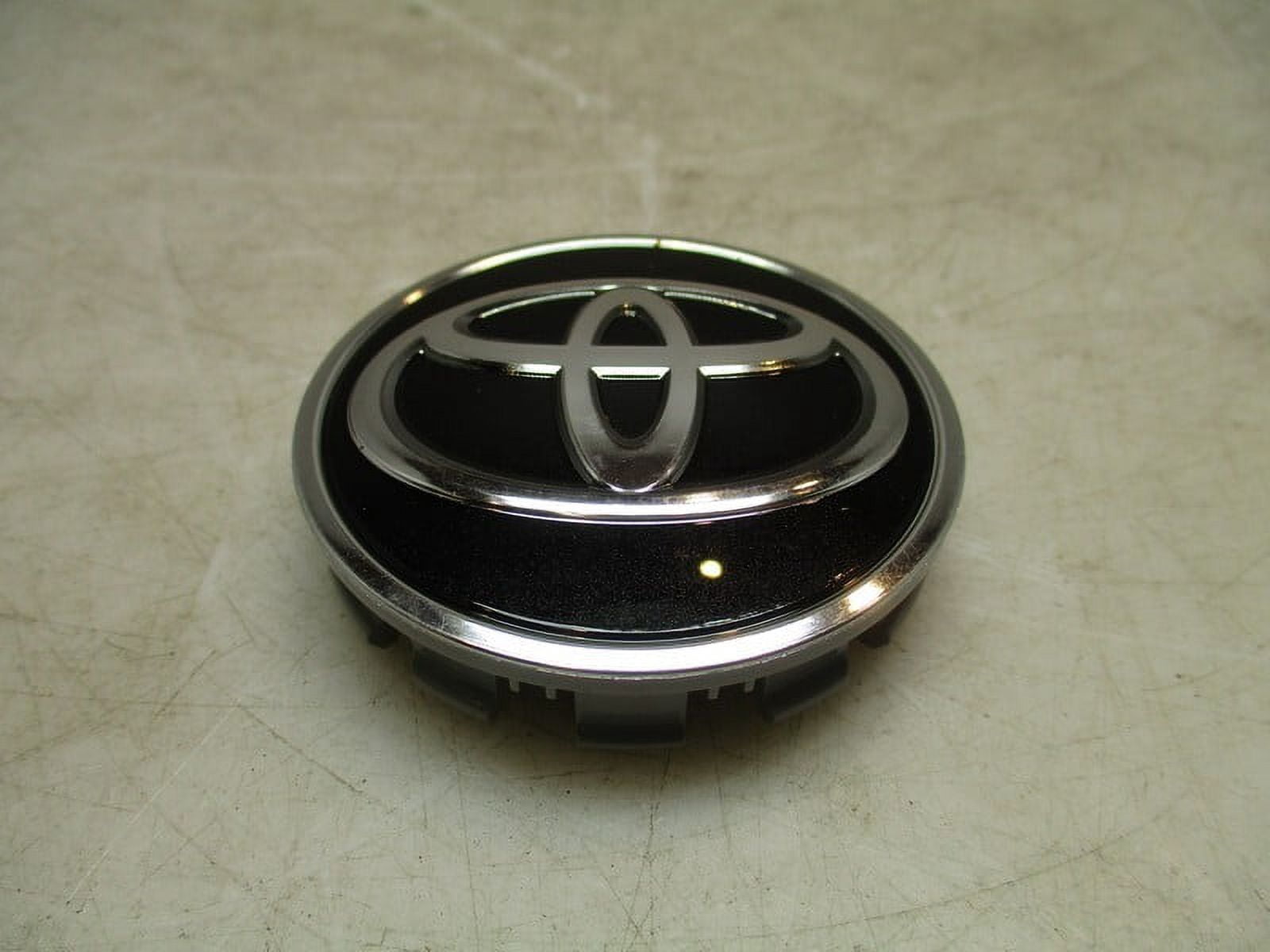 Pre-Owned 2023 Toyota BZ4X Wheel Center Cap OEM - Verify Specific Vehicle Fitment In Description - (Good)