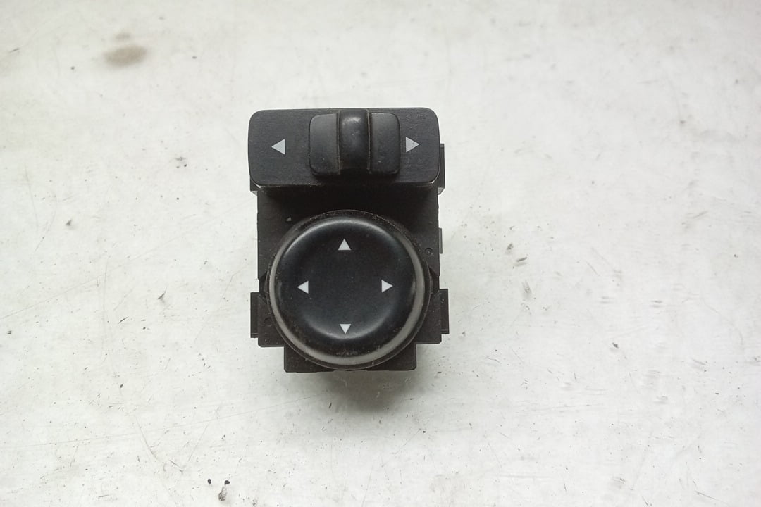 Pre-Owned 21 2021 Nissan Sentra Drivers Door Mirror Control Switch OEM - Verify Specific Vehicle Fitment In Description - (Good)