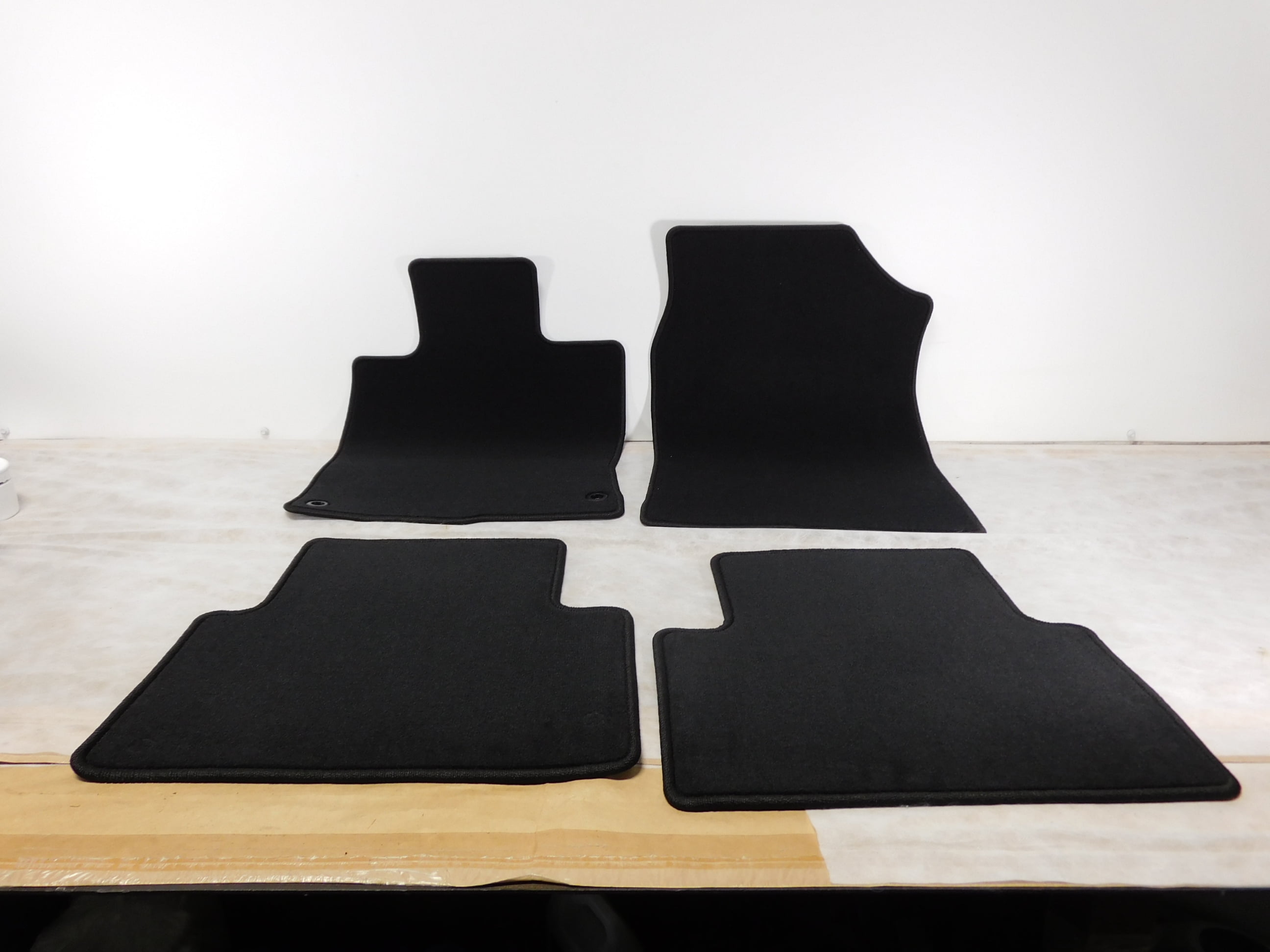 Pre-Owned 21 Honda Civic 4 Piece Set Black Cloth Floor Mats OEM LKQ (Good)