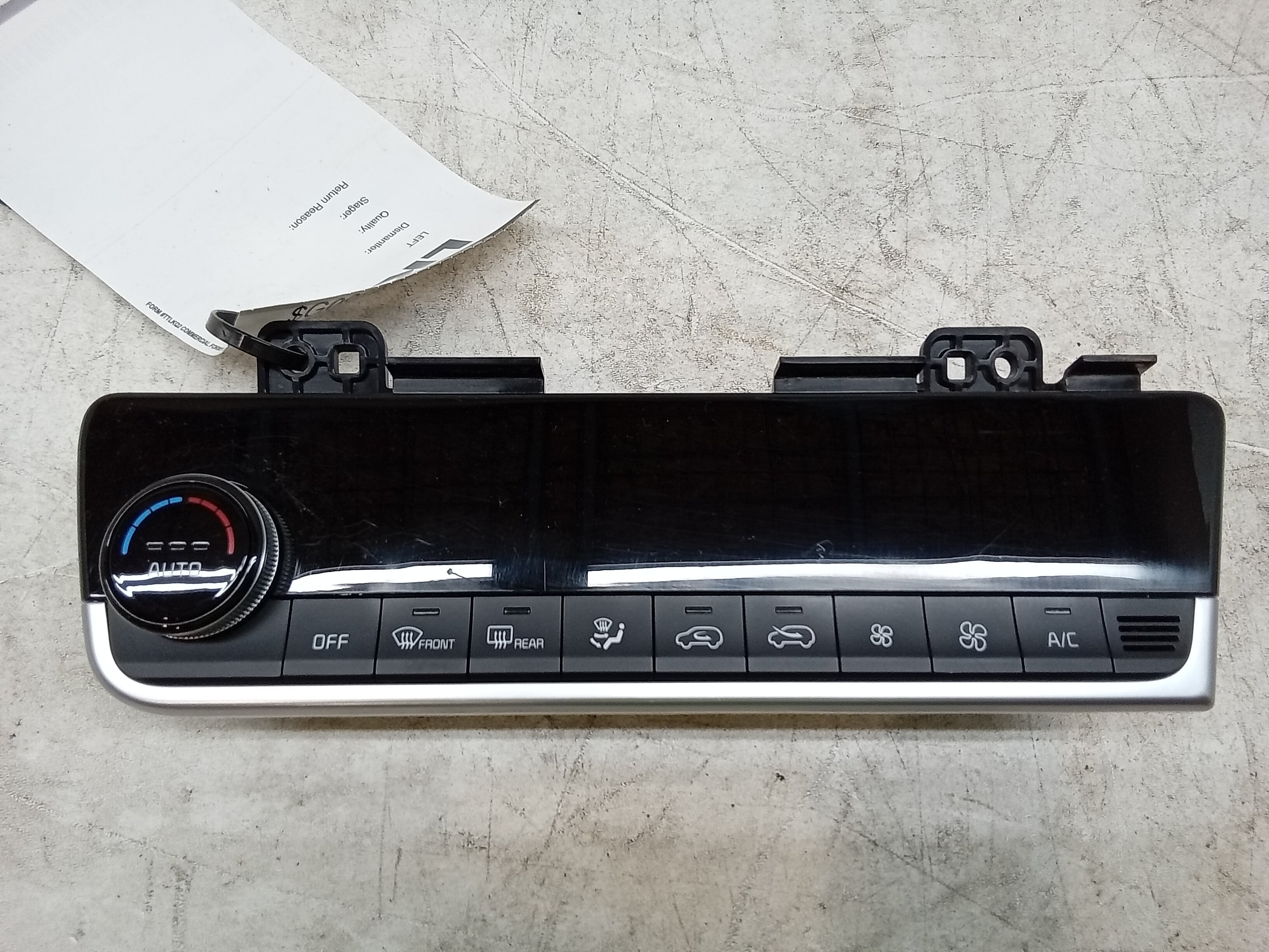 Pre-Owned 21 KIA Seltos Temperature Control OEM - Verify Specific Vehicle Fitment In Description - (Good)