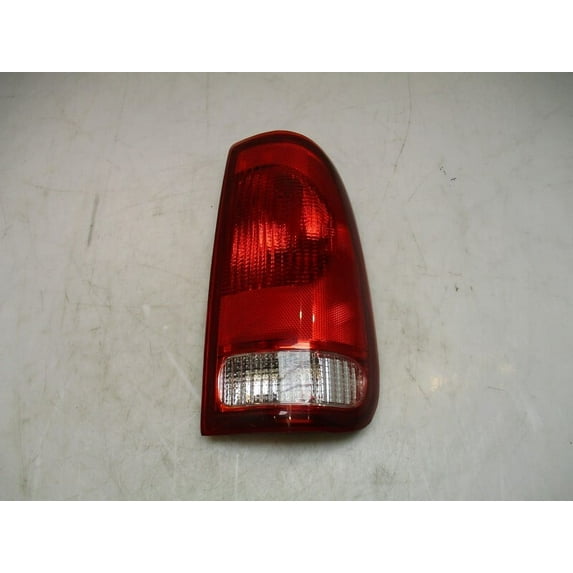 Pre-Owned Aftermarket RH Passenger Tail Light Lamp for 1999-2007 Ford F350 Super Duty (Good)