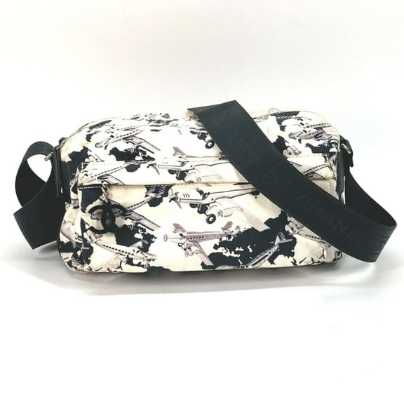 Pre-Owned Chanel Airline Bag Crossbody Pochette Shoulder Bag Black White (Good)