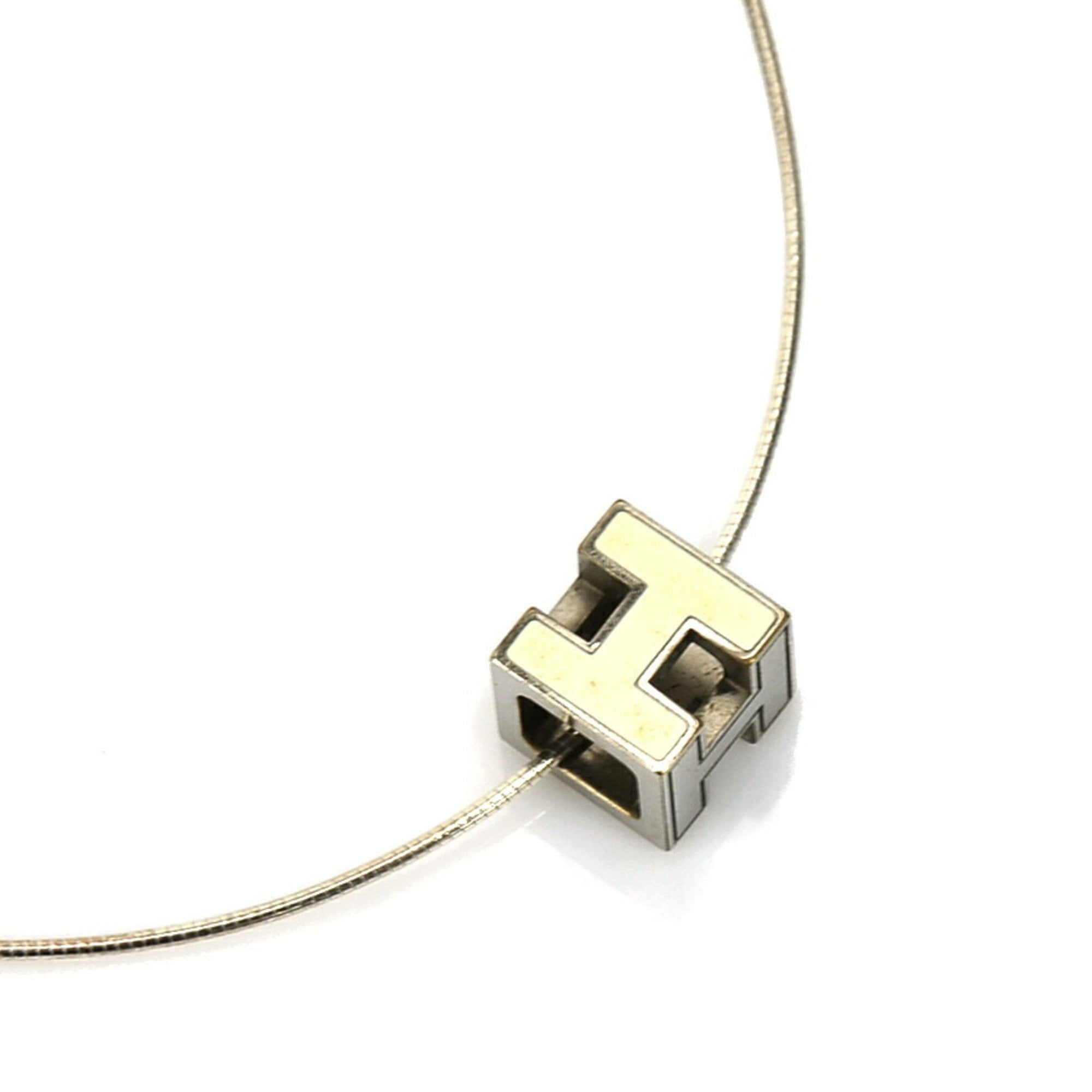 Hermes enamel necklace deals