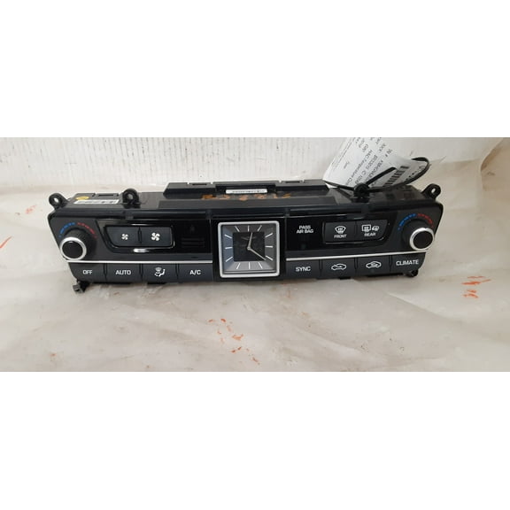 Pre-Owned Hyundai Genesis AC Heater Temperature Control OEM (Good)
