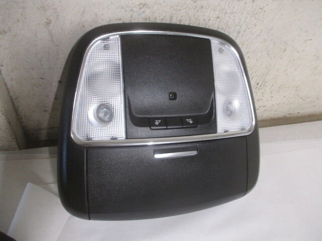 Pre-Owned Jeep Grand Cherokee Overhead Roof Console w/Lights OEM LKQ - Verify Specific Vehicle Fitment In Description - (Good)