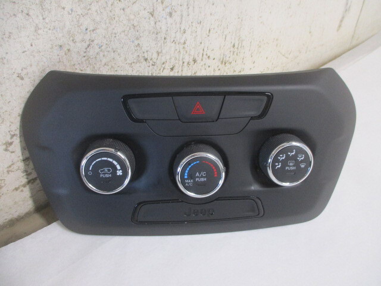 Pre-Owned Jeep Renegade Manual Climate AC Heater Temperature Control OEM LKQ - Verify Specific Vehicle Fitment In Description - (Good)