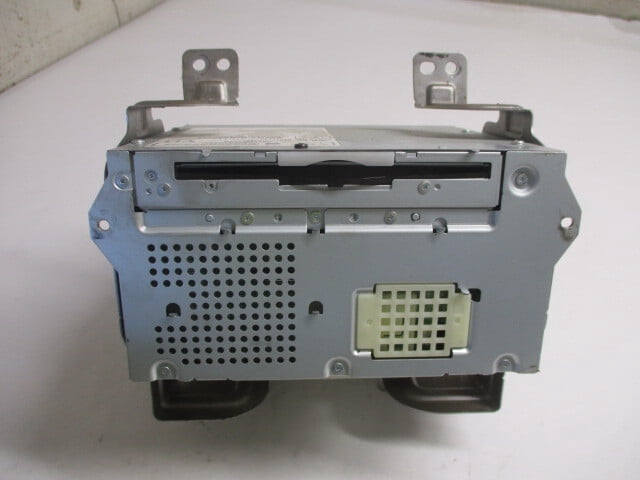 Pre-Owned Nissan Maxima 370Z Single Disc CD Navigation Radio Receiver OEM LKQ (Good)