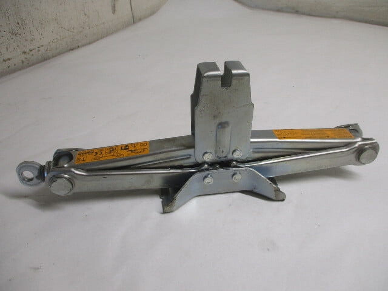 Pre-Owned Nissan Rogue Murano Wheel Tire Jack Assembly OEM LKQ - Verify Specific Vehicle Fitment In Description - (Good)