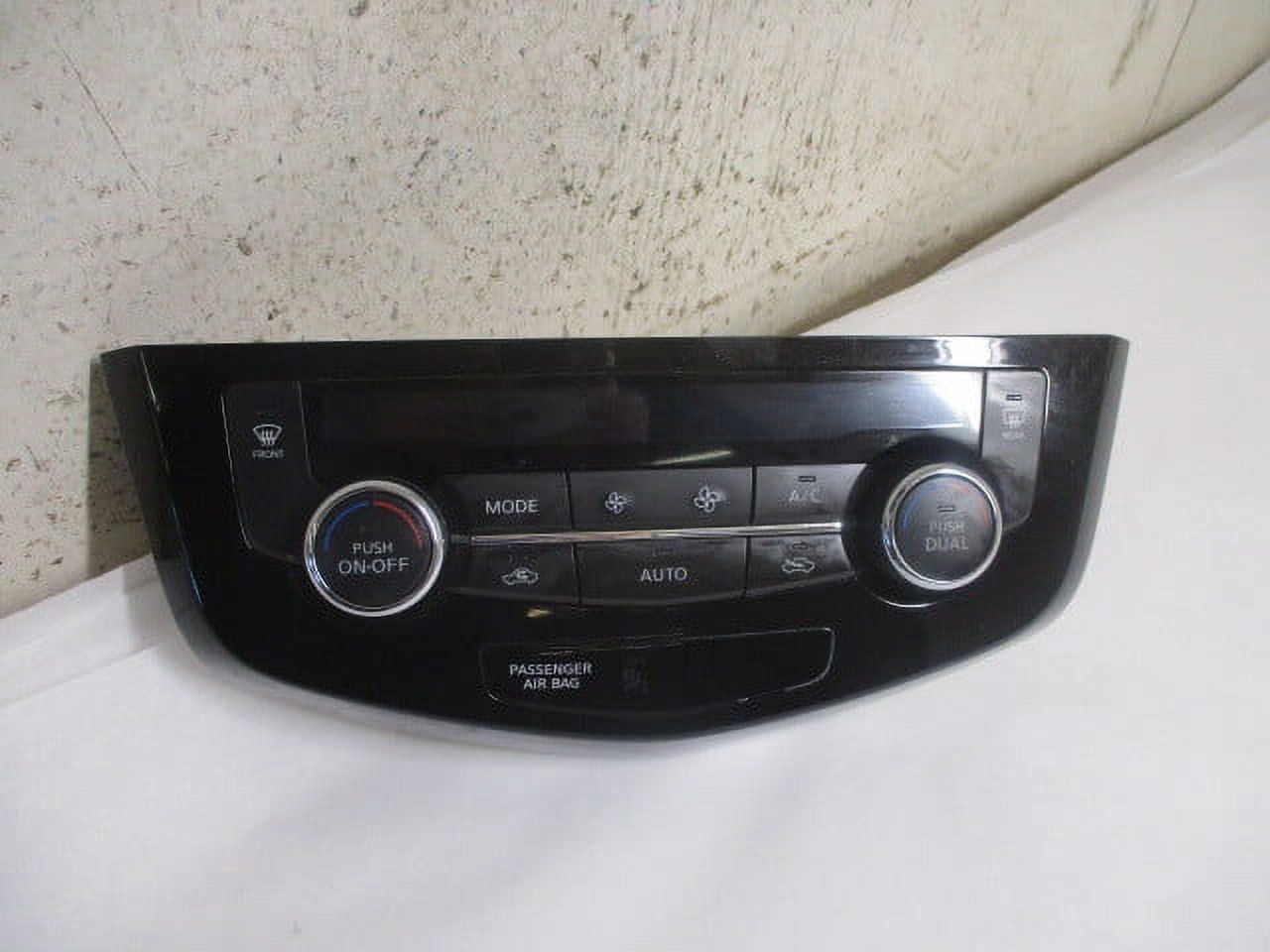Pre-Owned Nissan Rogue Rogue Sport Automatic Climate AC Heater Temperature Control OEM LKQ (Good)