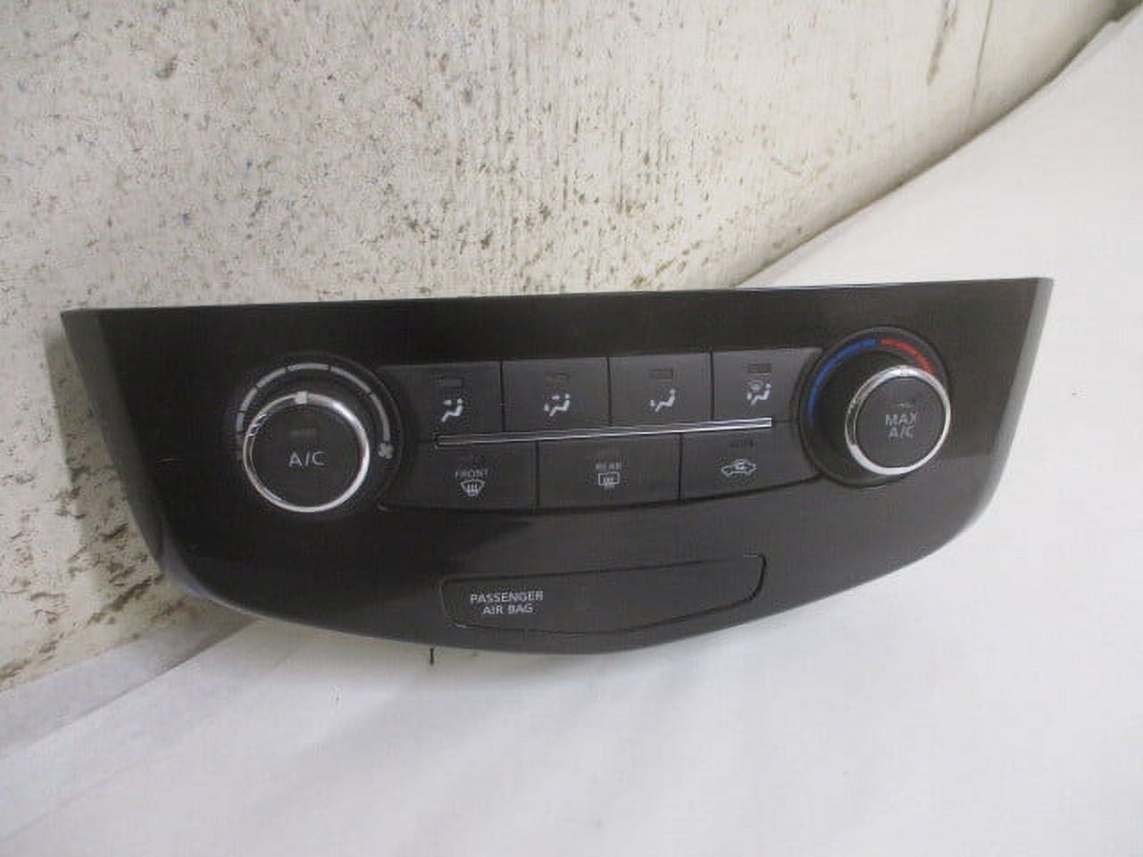 Pre-Owned Nissan Rogue Sport Manual Climate AC Heater Temperature Control OEM LKQ (Good)