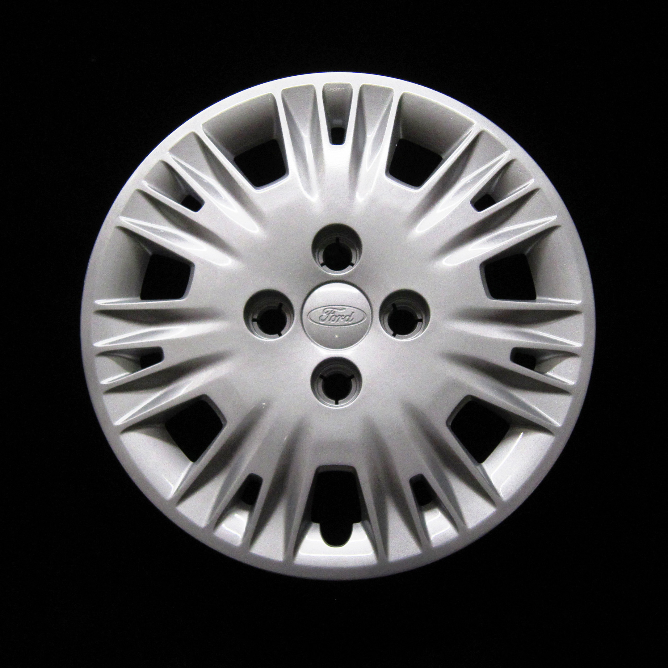 Pre Owned Oem Hubcap For Ford Fiesta 2014 2019 Genuine Professionally Refinished 16in 