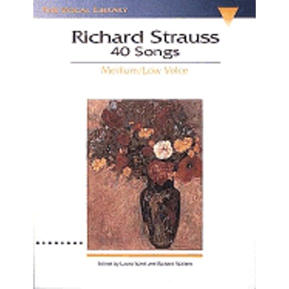 Pre-Owned Richard Strauss: 40 Songs: Medium/Low Voice (Paperback) by Richard Strauss, Richard Walters, Laura Ward