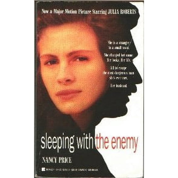 Pre-Owned Sleeping with the Enemy 9780425127926