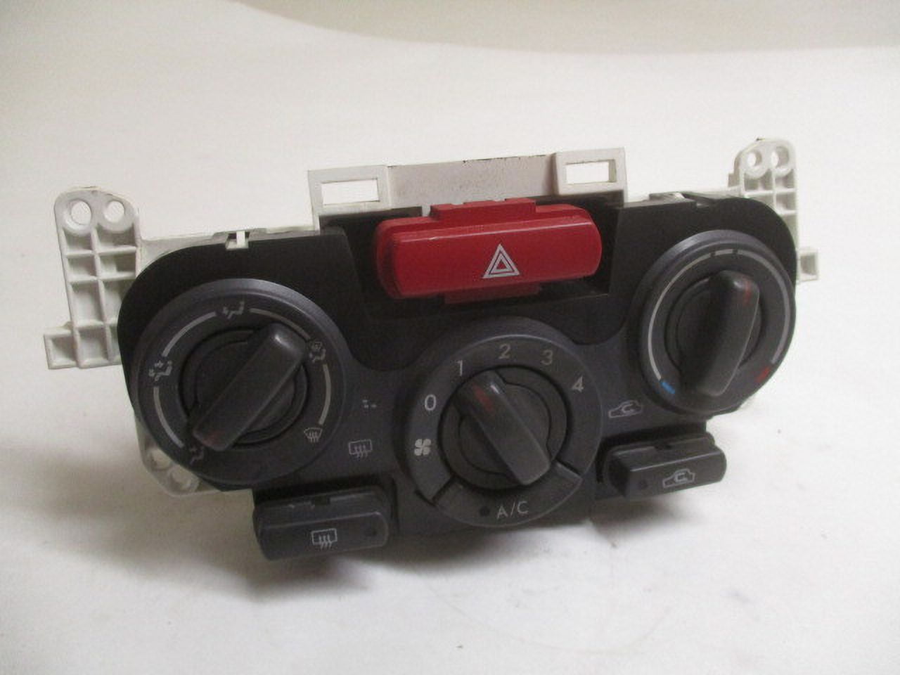 Pre-Owned Subaru Impreza Manual Climate AC Heater Temperature Control OEM LKQ (Good)