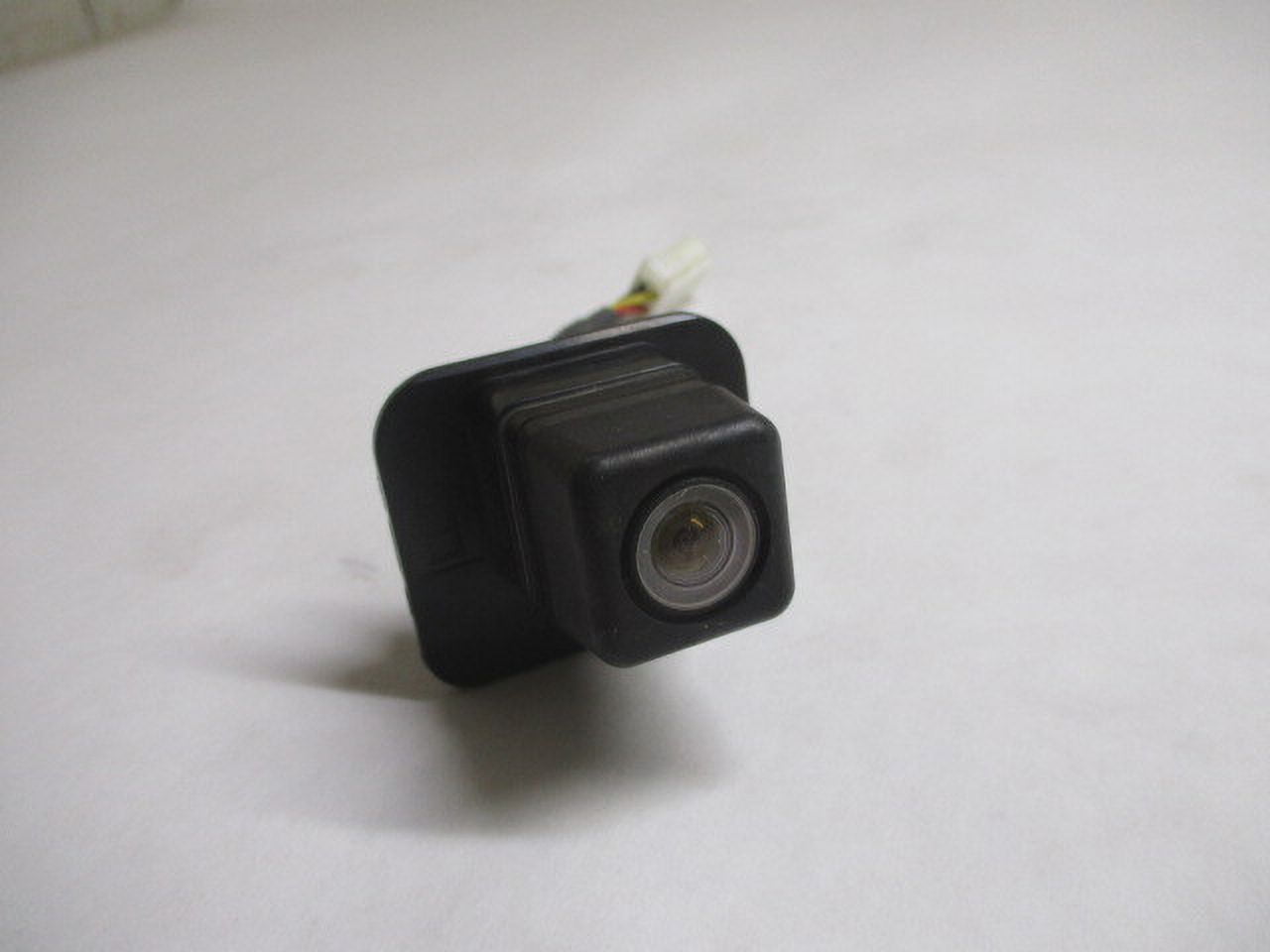 Pre-Owned Subaru Legacy Back Up Rear View Camera OEM LKQ (Good)