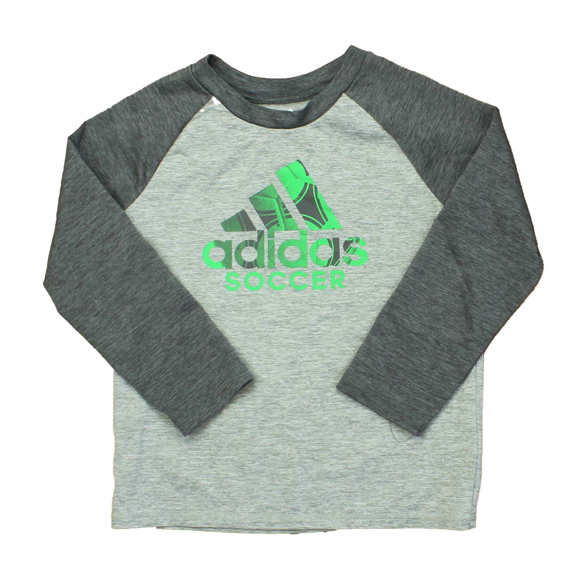 GUANGTUO Pre-Owned Adidas Boys Gray | Green Athletic Top size: 4T (Good)