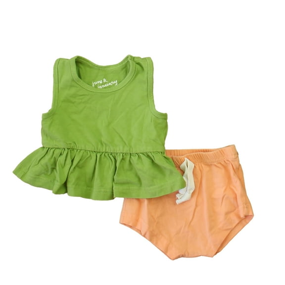 Pre-Owned June & January Girls Green | Peach Apparel Sets size: 6-12 Months (Good)