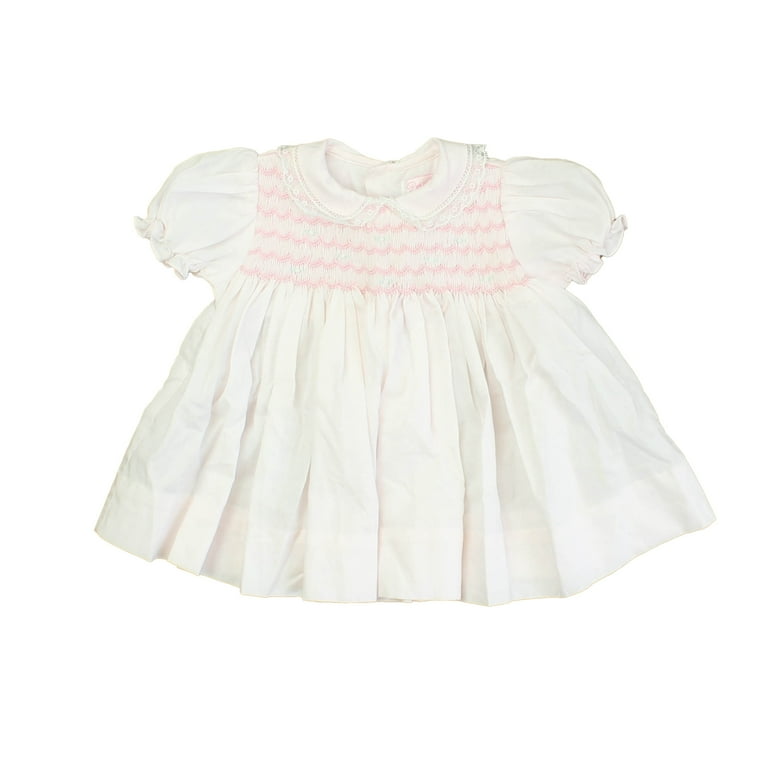 used Pre owned Petit AMI Girls Pink Smocked Dress Size New Born Excellent Girl s Size 0 3 Months White