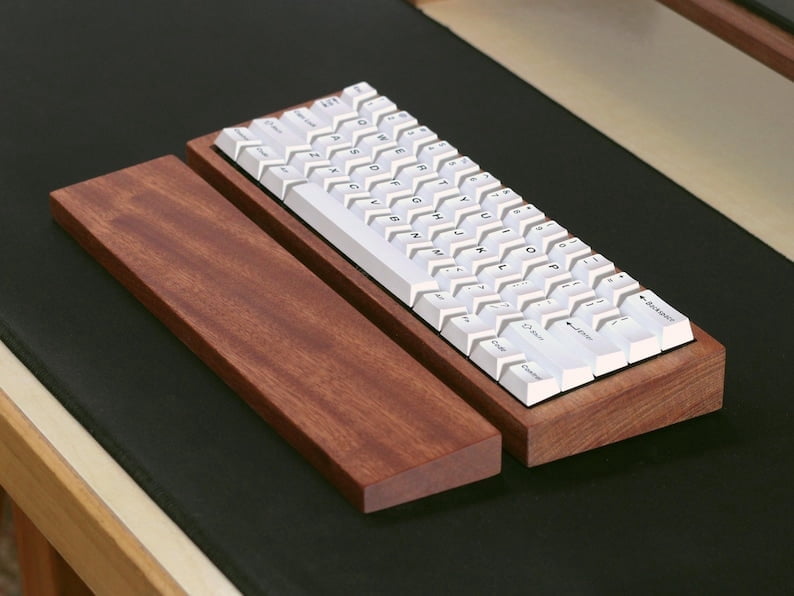 Prebuilt Mechanical Keyboard, Wooden Design with Customizable Keys, High-Quality Switches, for Gaming and Typing with Wrist Rest