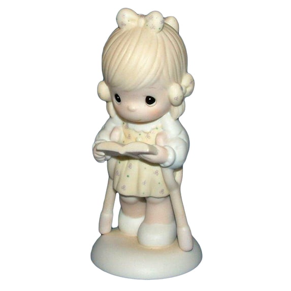 Precious Moments: 107999 He Walks With Me (5.5") Girl