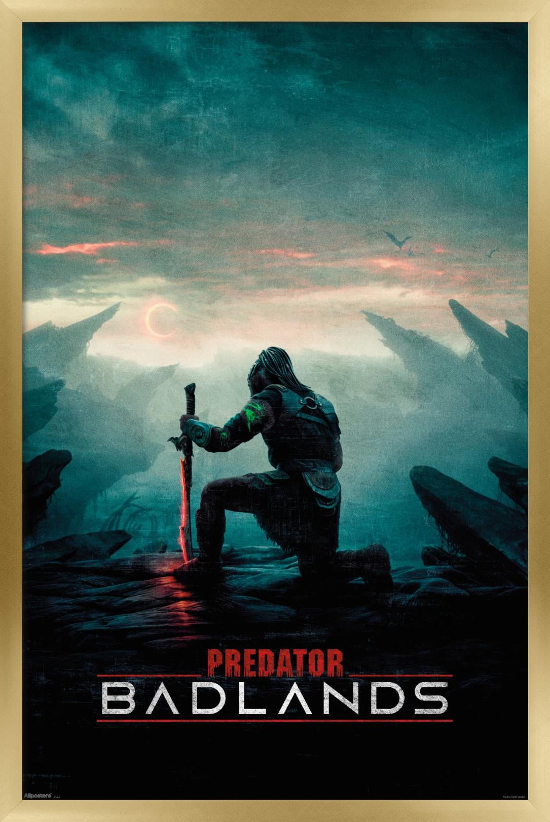 Predator-Badlands-2025-Kneel-