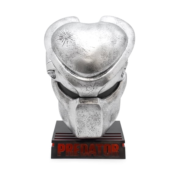 Predator Deluxe Replica Mask Preorder – 9 in. Life-Sized Collectible with Light-Up Display Stand